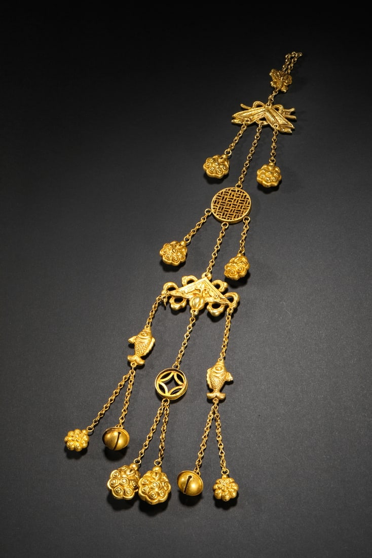 Pre-Ming Dynasty silver gilt pendants - 2