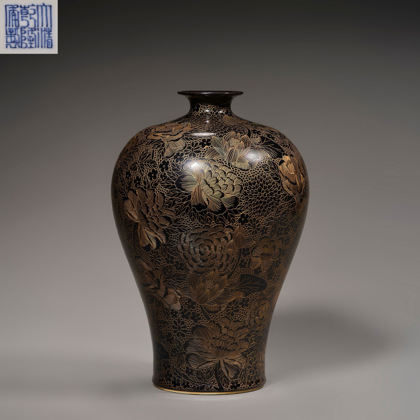 Qing Dynasty plum vase with gold and floral patterns on black ground: Qing Dynasty plum vase with gold and floral patterns on black groundH30cm W20cm