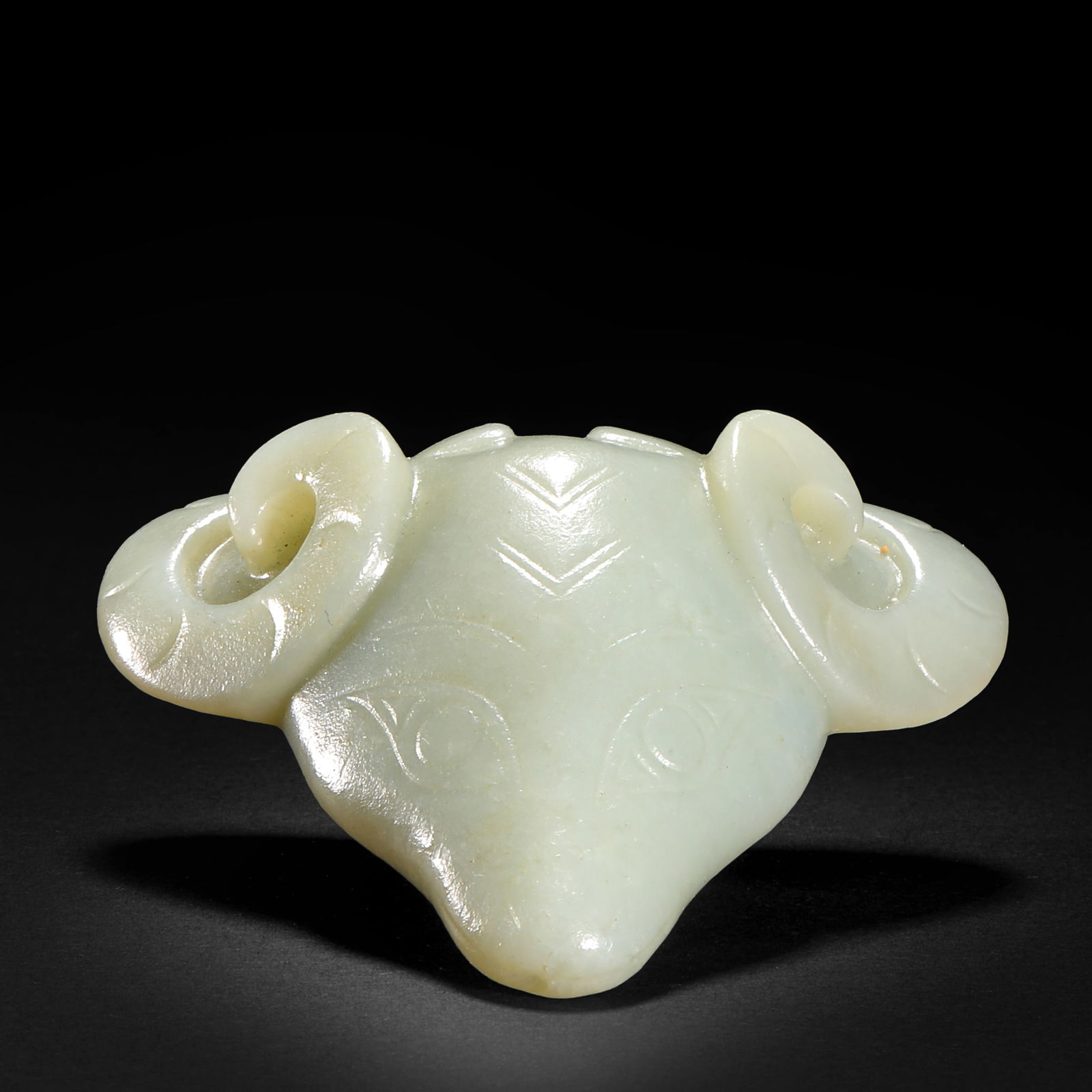 Ming Dynasty Hotan Jade Sheep Head Ornament: Ming Dynasty Hotan Jade Sheep Head OrnamentH6.5cm W7cm Weight96g