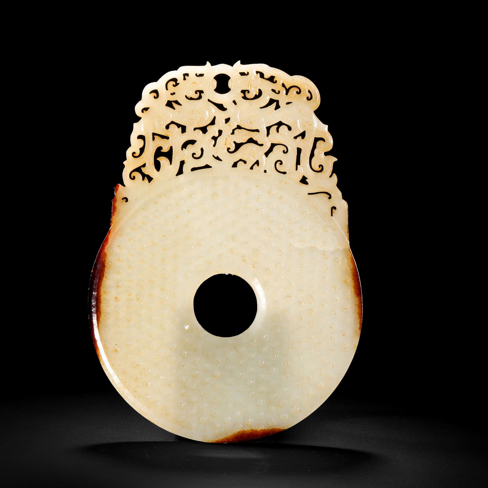 Before the Ming Dynasty, Hetian jade dragon pattern appeared on the outline of the jade: Before the Ming Dynasty, Hetian jade dragon pattern appeared on the outline of the jadeH18cm W13.5cm Weight218g