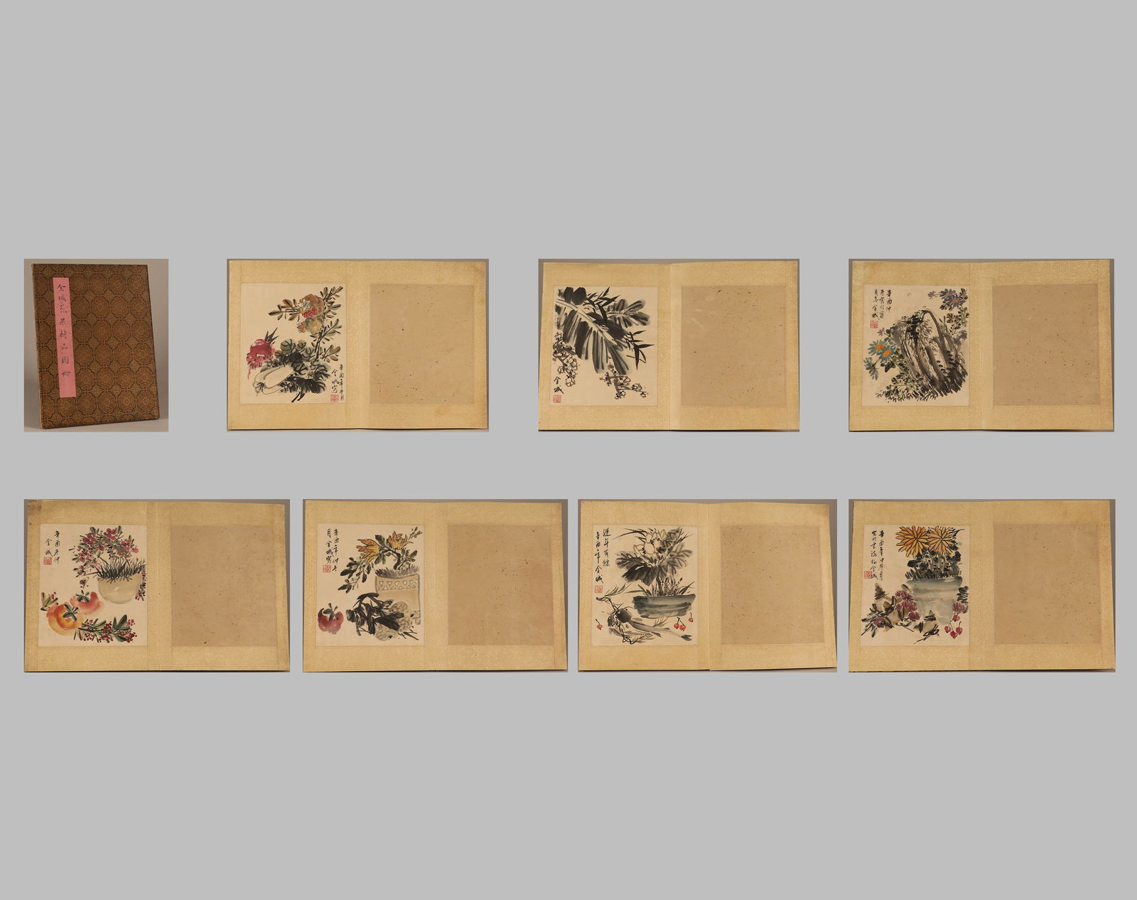 Qing Dynasty, signed paper album of flowers and fruits (Jincheng): Qing Dynasty, signed paper album of flowers and fruits (Jincheng)Height: 35cm, width: 27cm