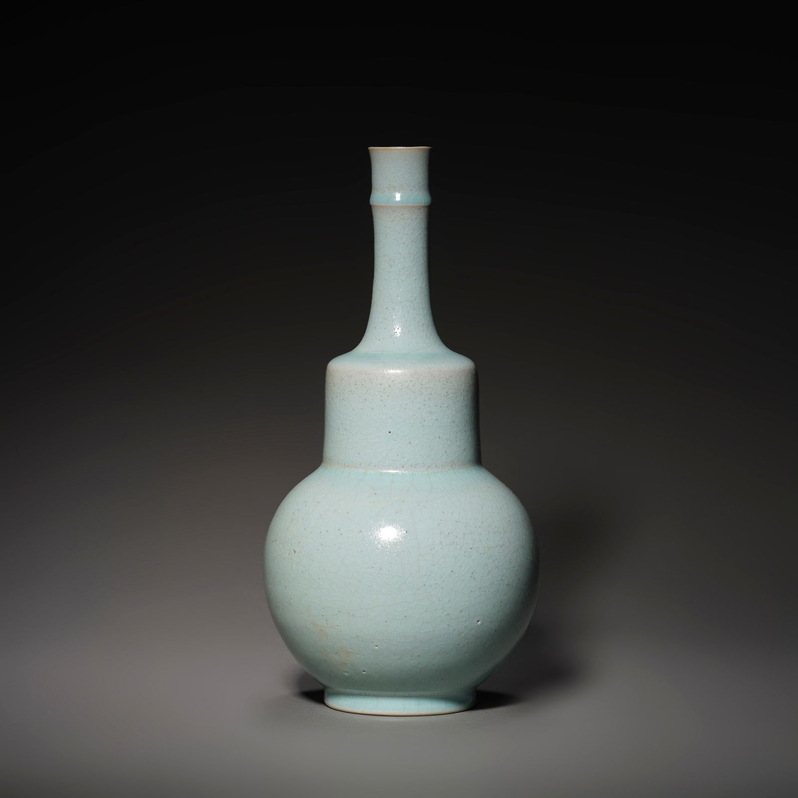 Before Ming Dynasty, Ru kiln big-belly waisted flask: Before Ming Dynasty, Ru kiln big-belly waisted flaskH30cm W14cm