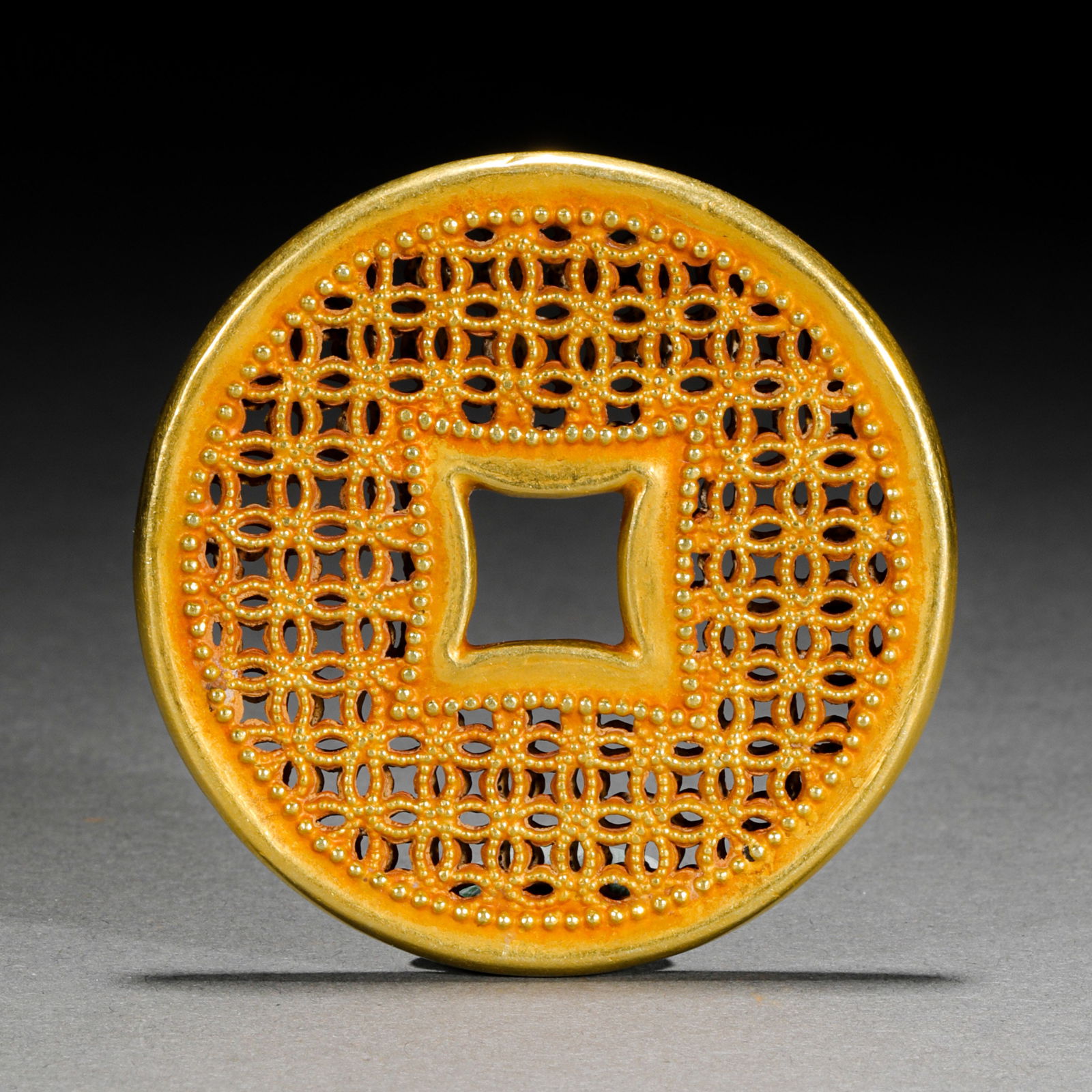 Money made of gold during the Ming Dynasty or before: Money made of gold during the Ming Dynasty or beforeDiameter5.6cm Weight29g