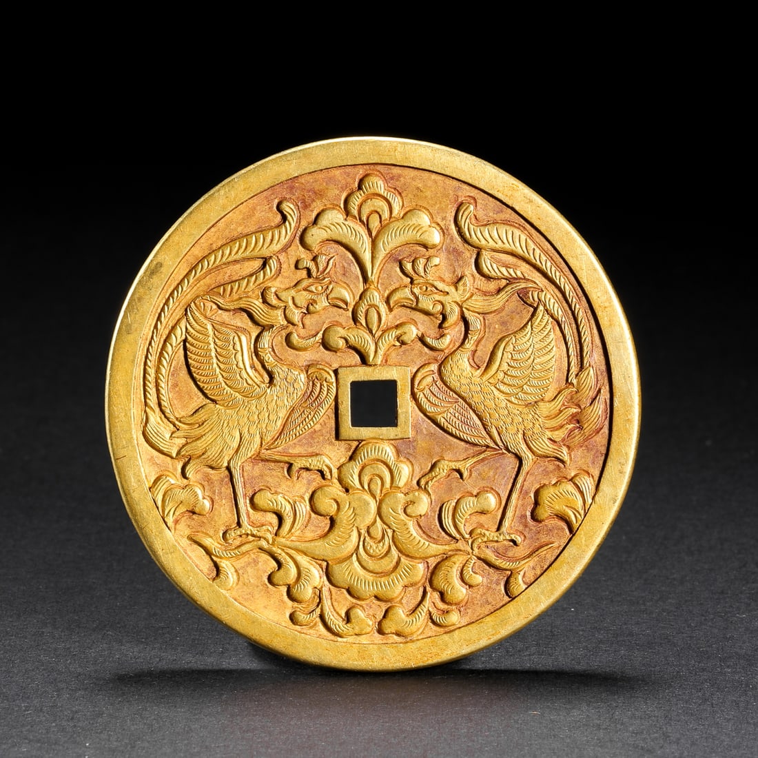 Chinese gold coins with phoenix pattern before Ming Dynasty: Chinese gold coins with phoenix pattern before Ming DynastyDiameter5.5cm Weight56g