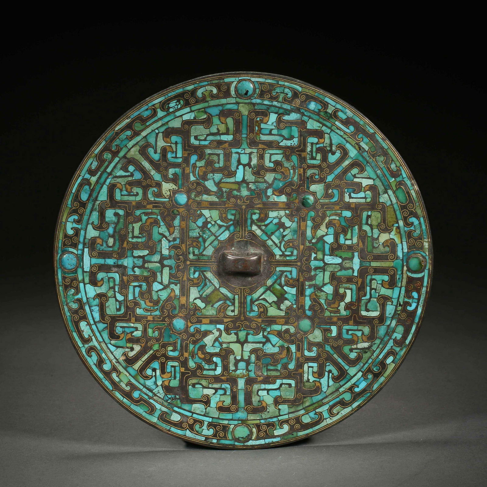 Han Dynasty inlaid turquoise bronze mirror: Han Dynasty inlaid turquoise bronze mirrorDiameter18cm Weight866g