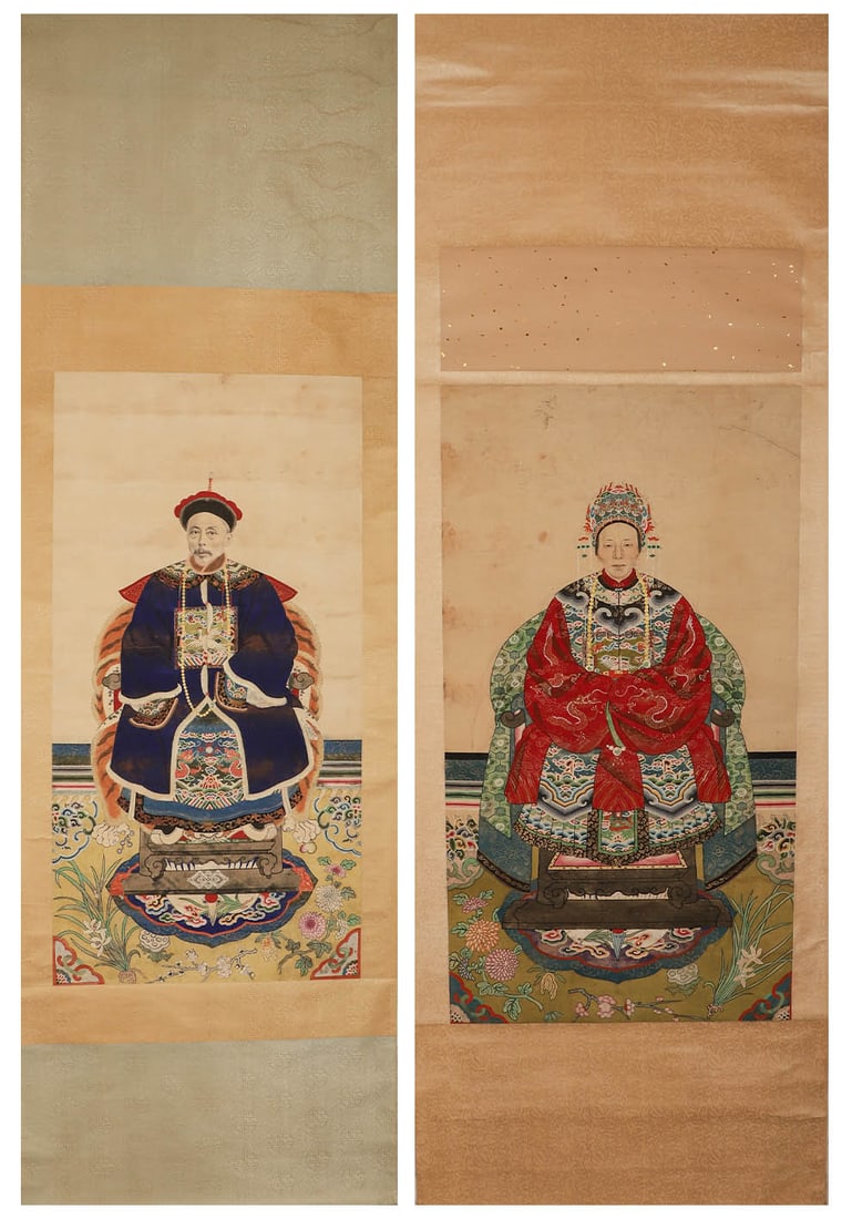 Qing Dynasty, a pair of vertical scrolls of official portraits (Anonymous): Qing Dynasty, a pair of vertical scrolls of official portraits (Anonymous)Height: 109cm, width: 59.7cm