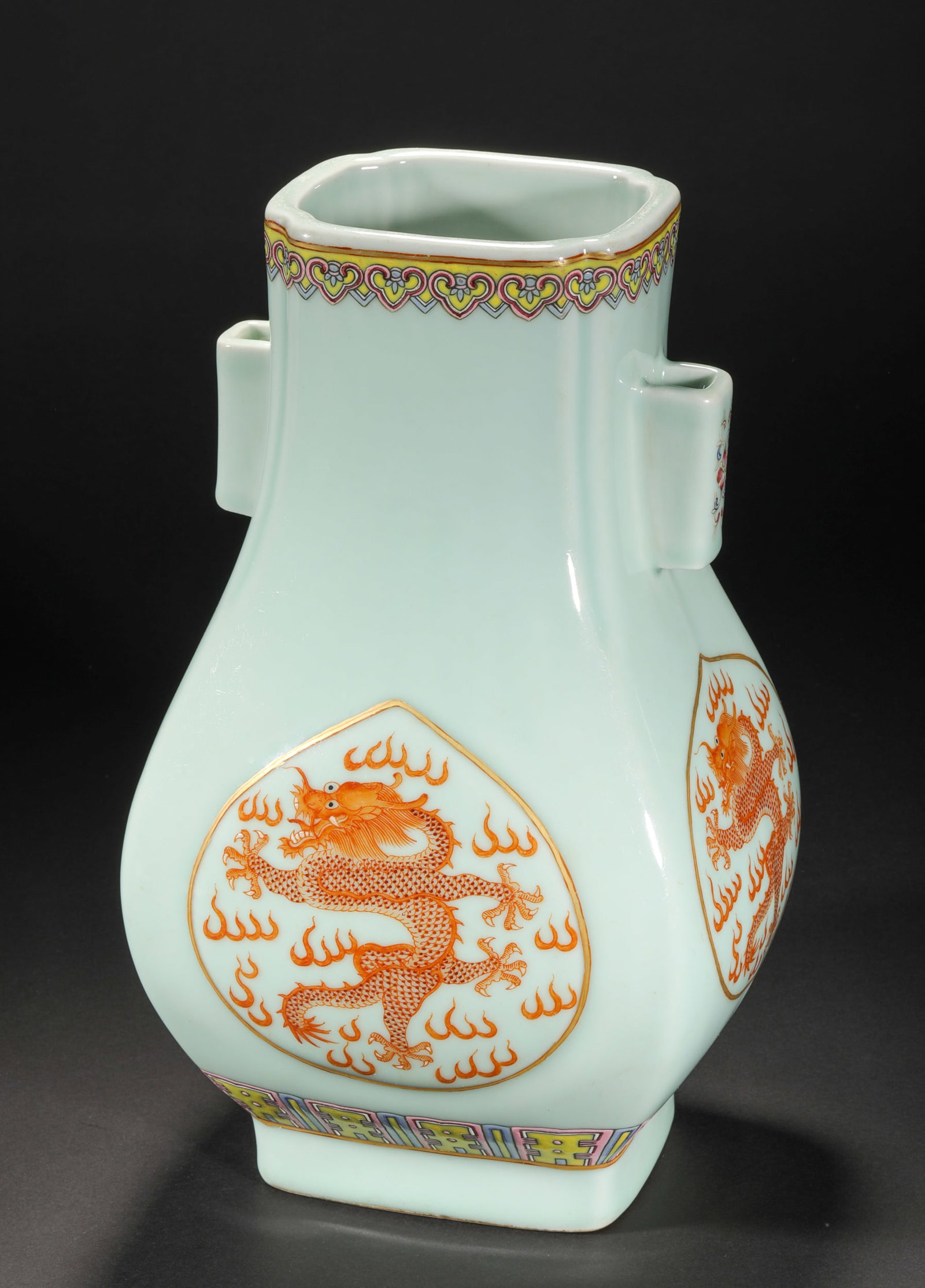 Qing Dynasty azure pastel flat vase with dragon pattern - 9