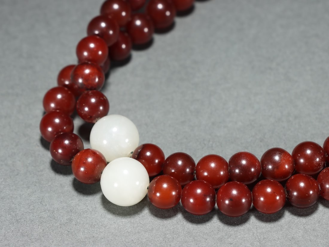 Qing Dynasty Beeswax Buddha Beads - 5