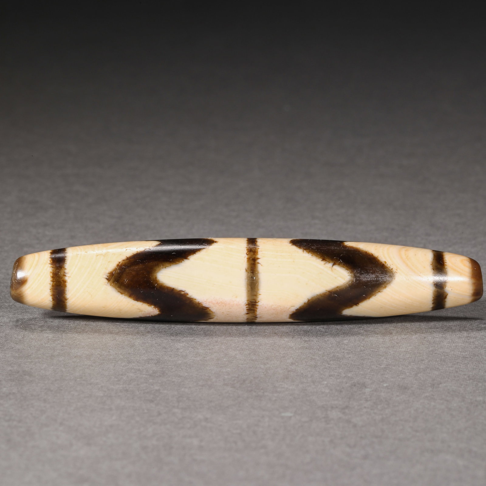 Ming Dynasty Double Tiger Teeth Dzi Beads - 7