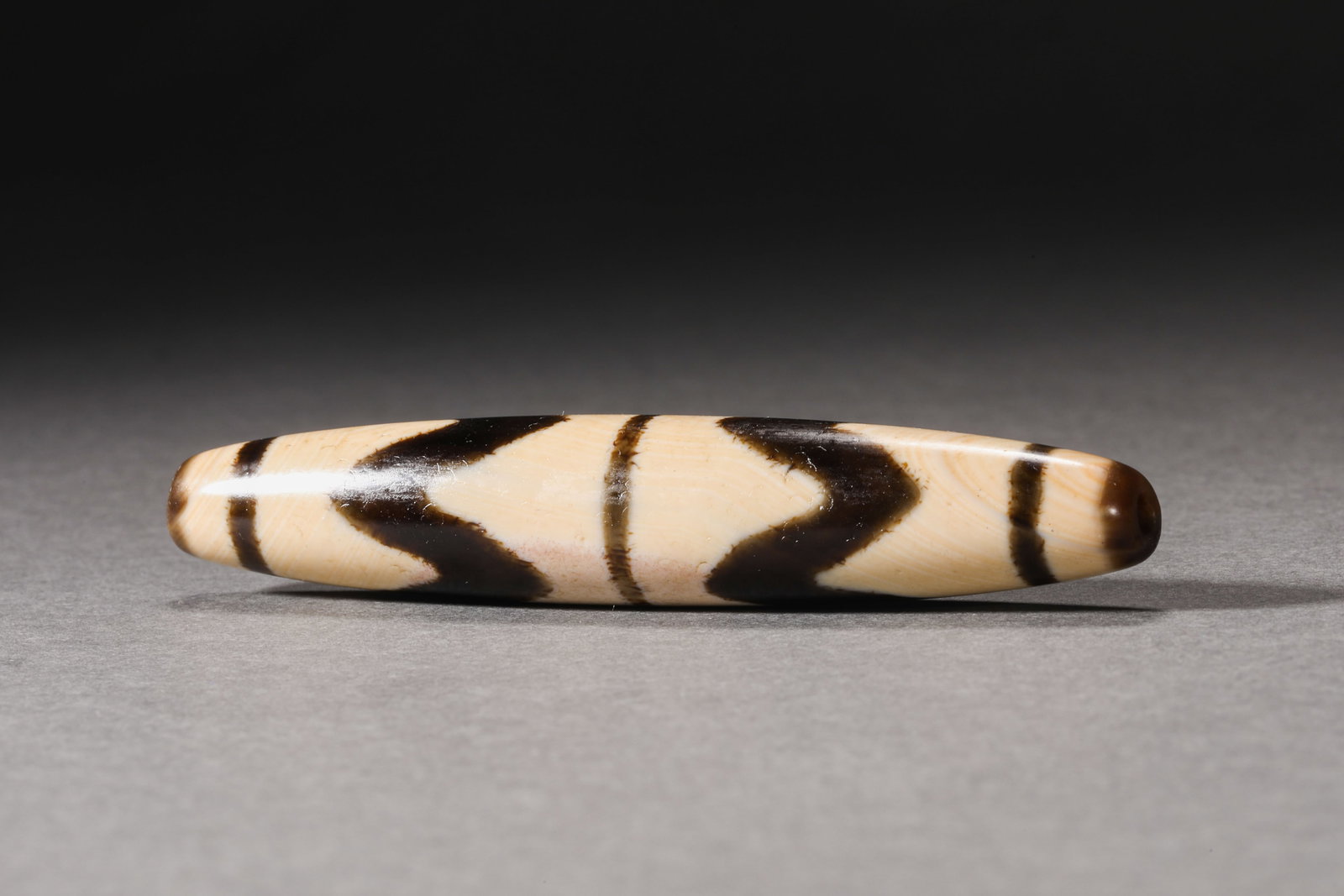 Ming Dynasty Double Tiger Teeth Dzi Beads - 8