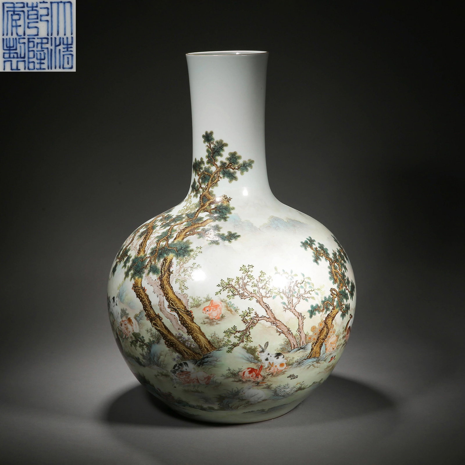 Qing Dynasty pastel flower celestial sphere vase: Qing Dynasty pastel flower celestial sphere vaseHcm Wcm Weightg