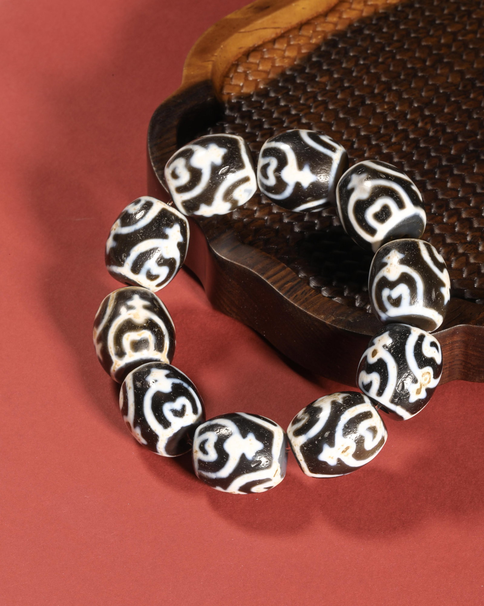 Ming Dynasty Daluo Aquarius Dzi Beads - 3