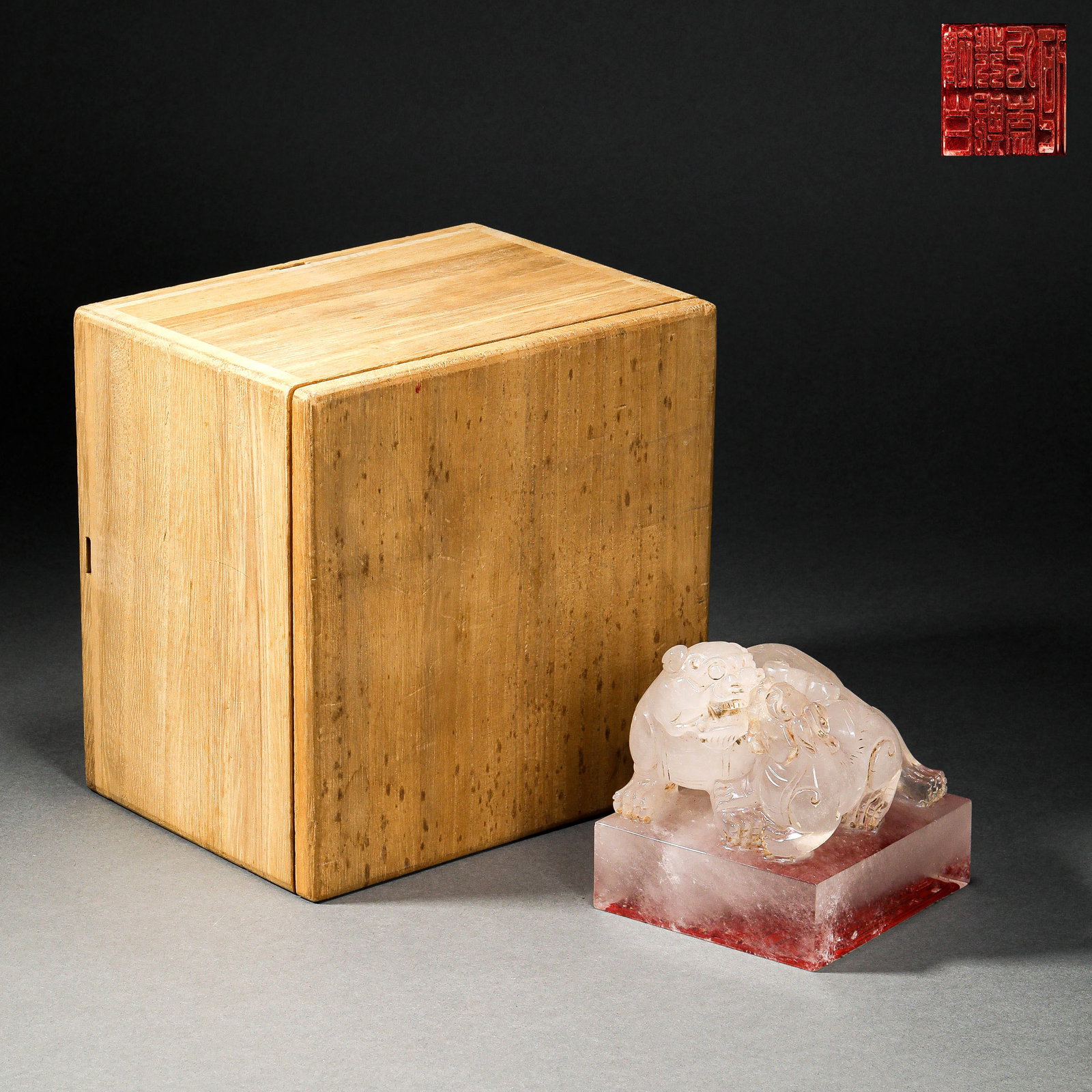 Qing Dynasty crystal animal head seal: Qing Dynasty crystal animal head sealH9cm W9cm Weight969g