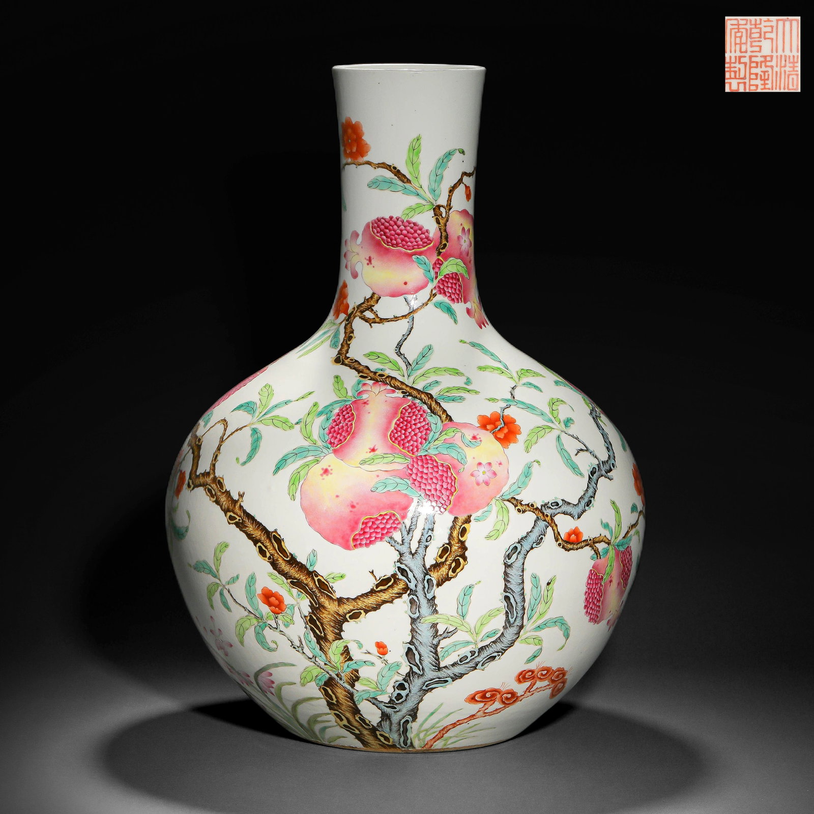 Qing dynasty famille rose pomegranate pattern celestial sphere vase: Qing dynasty famille rose pomegranate pattern celestial sphere vaseH59cm W40cm