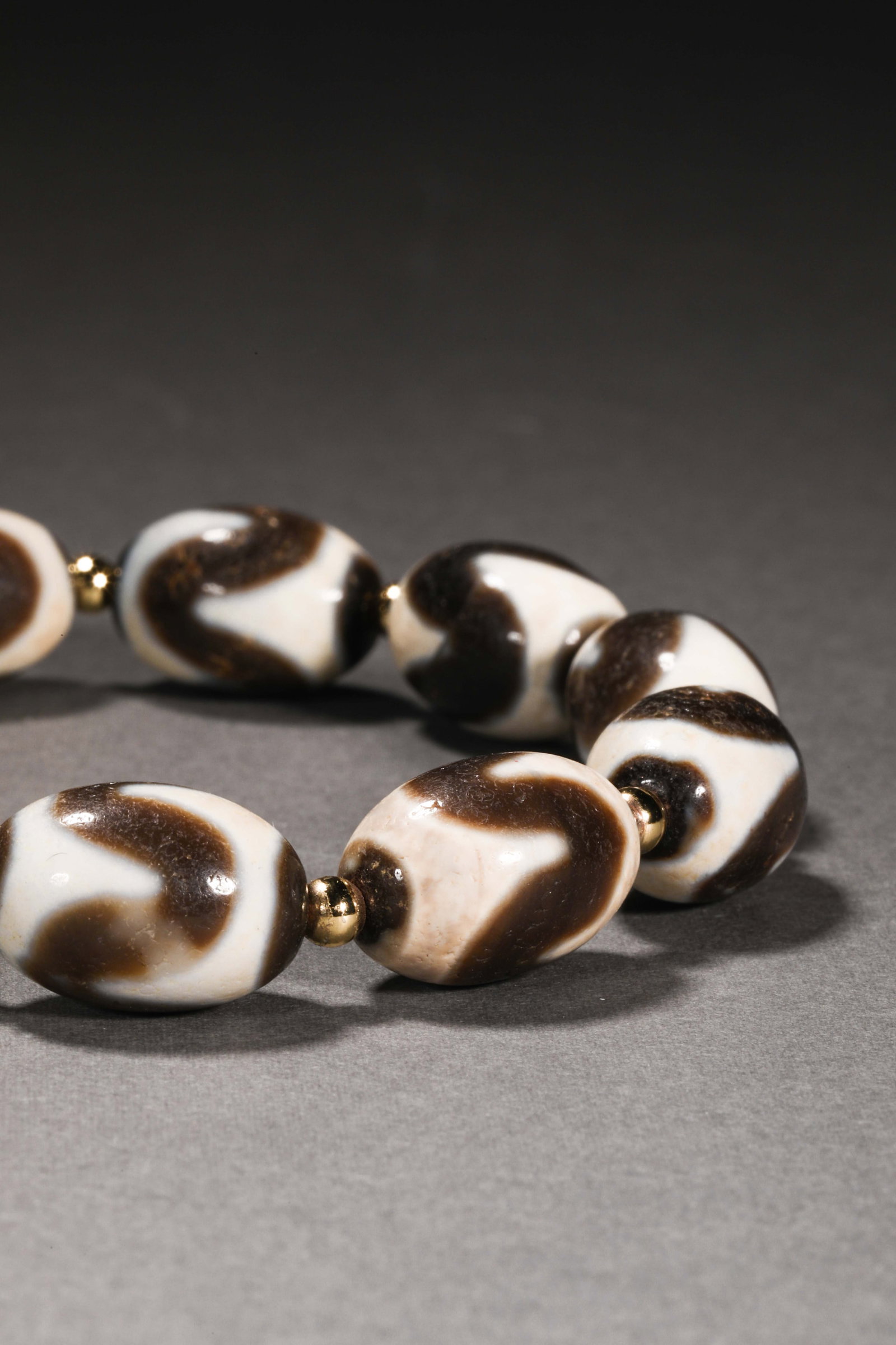 Ming Dynasty Tiger Tooth Dzi Beads - 3