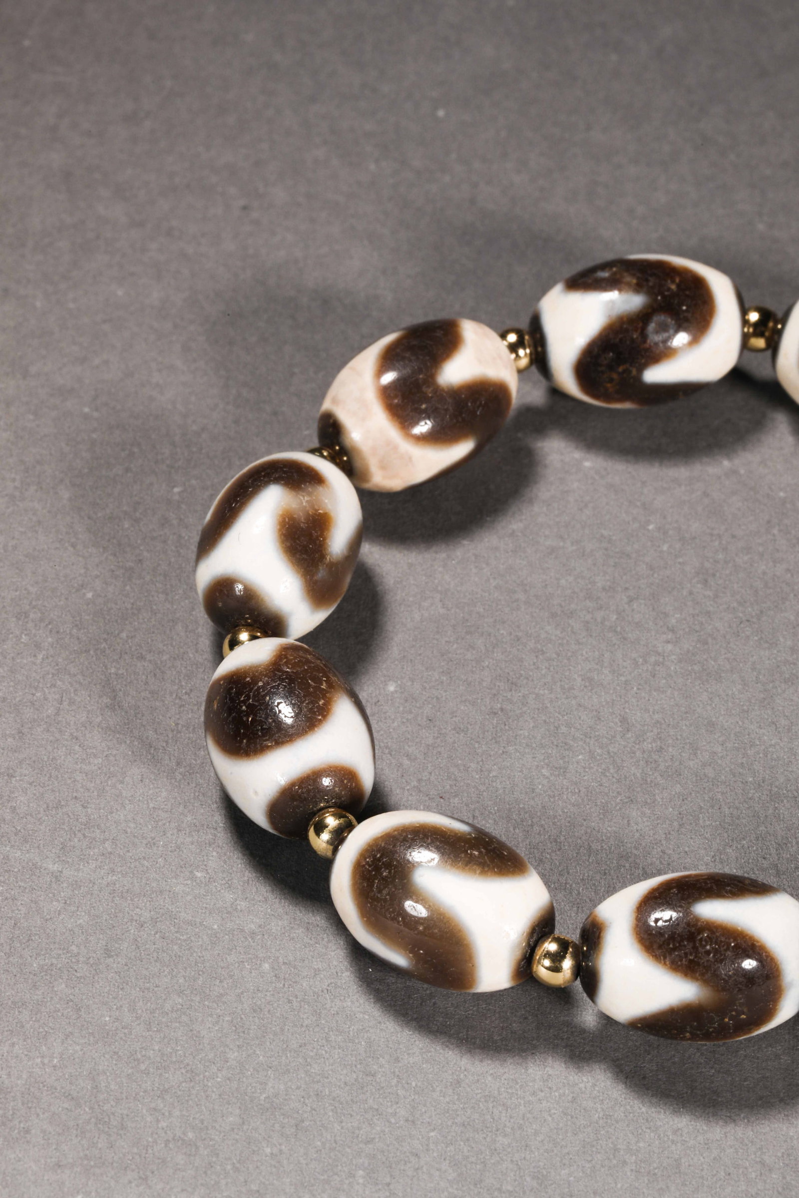 Ming Dynasty Tiger Tooth Dzi Beads - 5