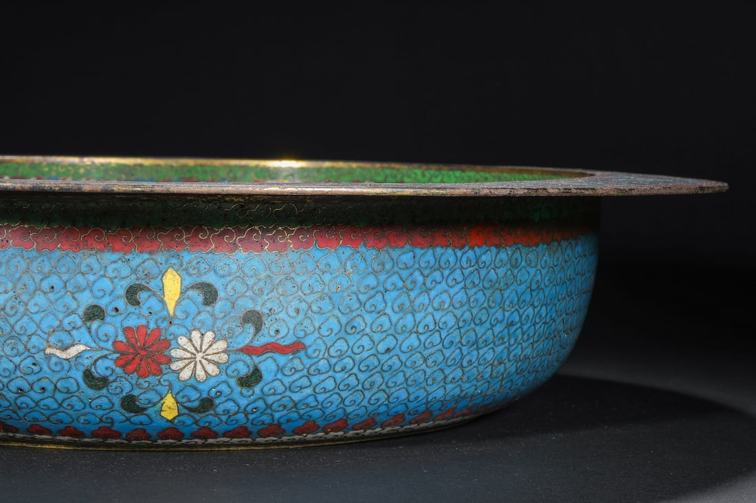 Ming Dynasty cloisonné flowerpot - 11