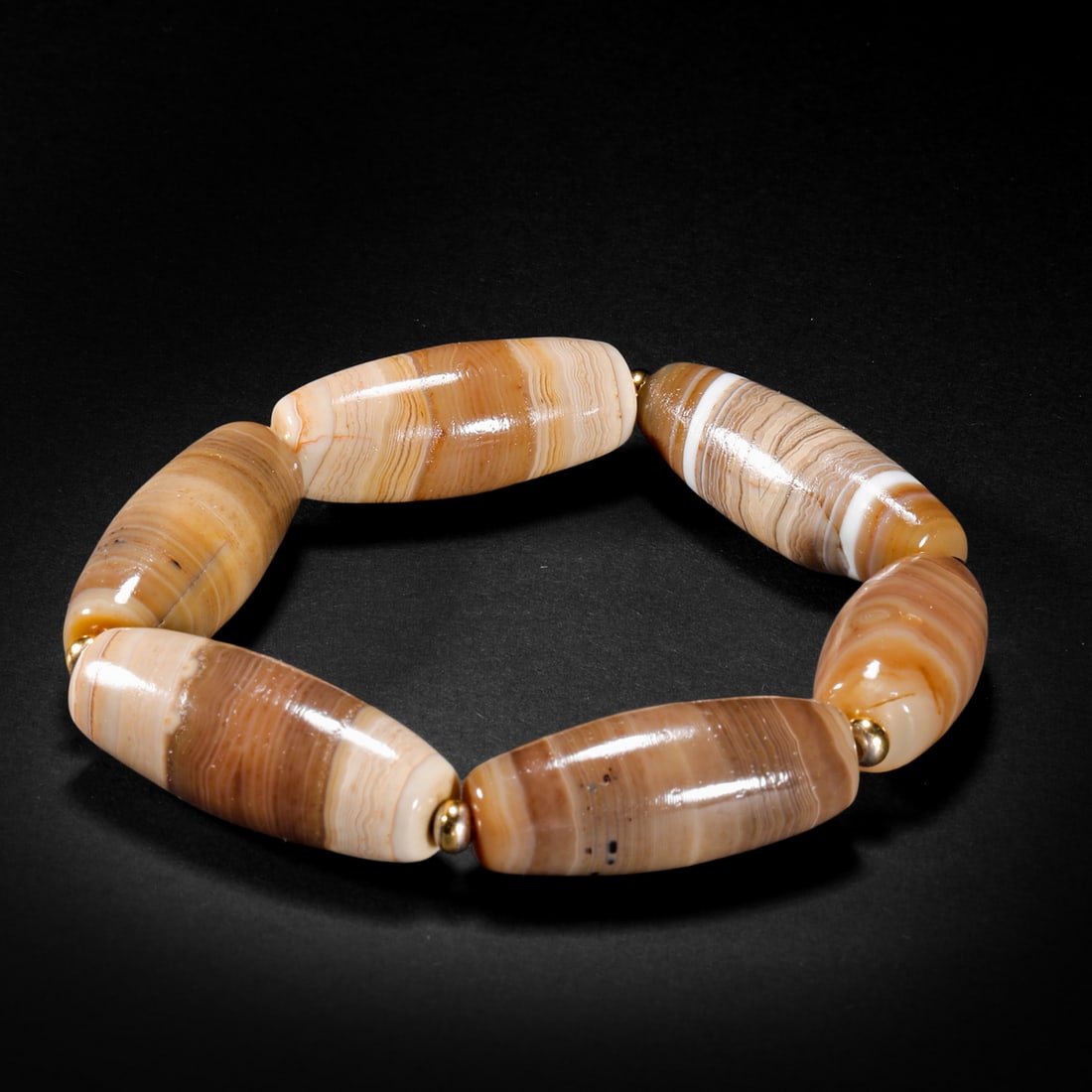 Qing Dynasty sardonyx dzi bead bracelet: Qing Dynasty sardonyx dzi bead braceletD3.5cm Weight75g