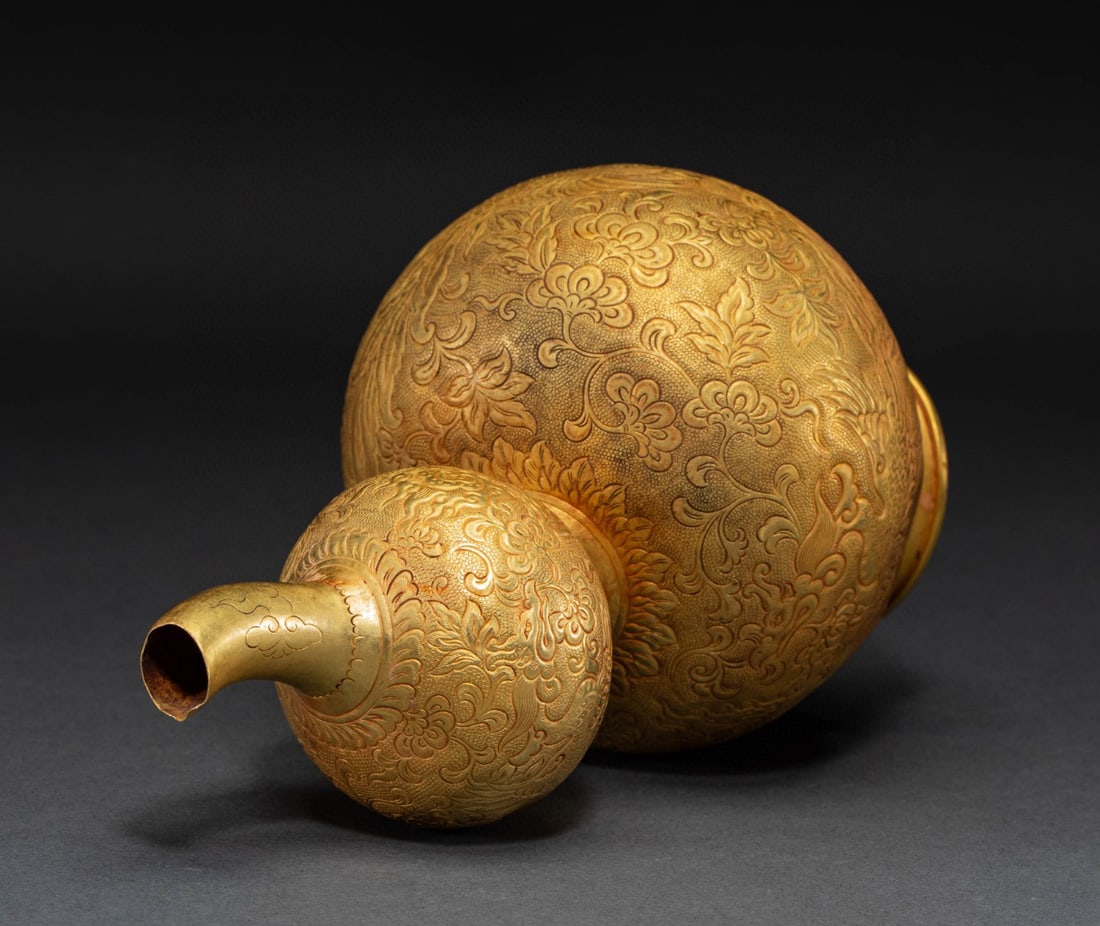 Pre-Ming Dynasty gold gourd vase with phoenix pattern - 3