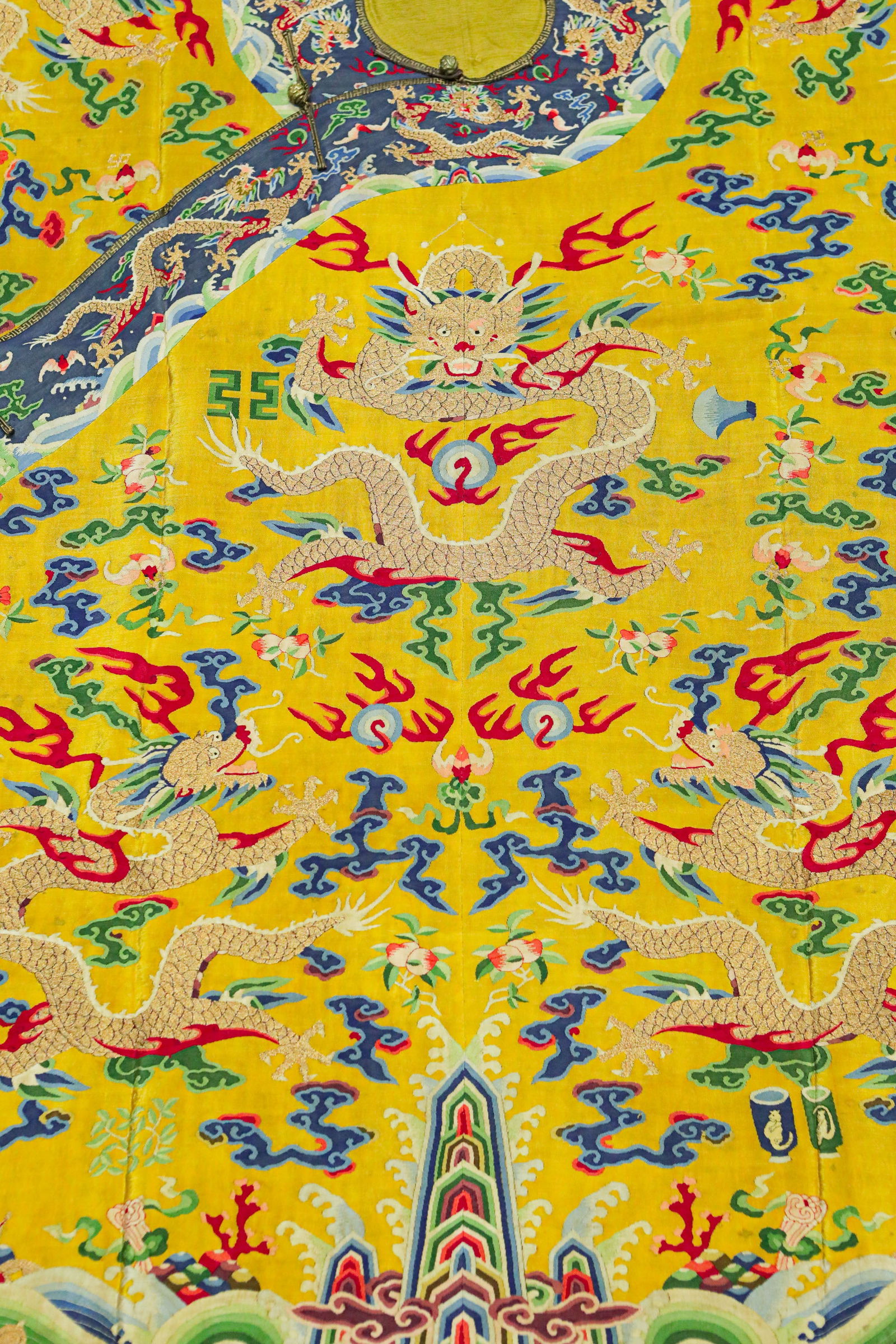 Qing Dynasty tapestry dragon robe - 6