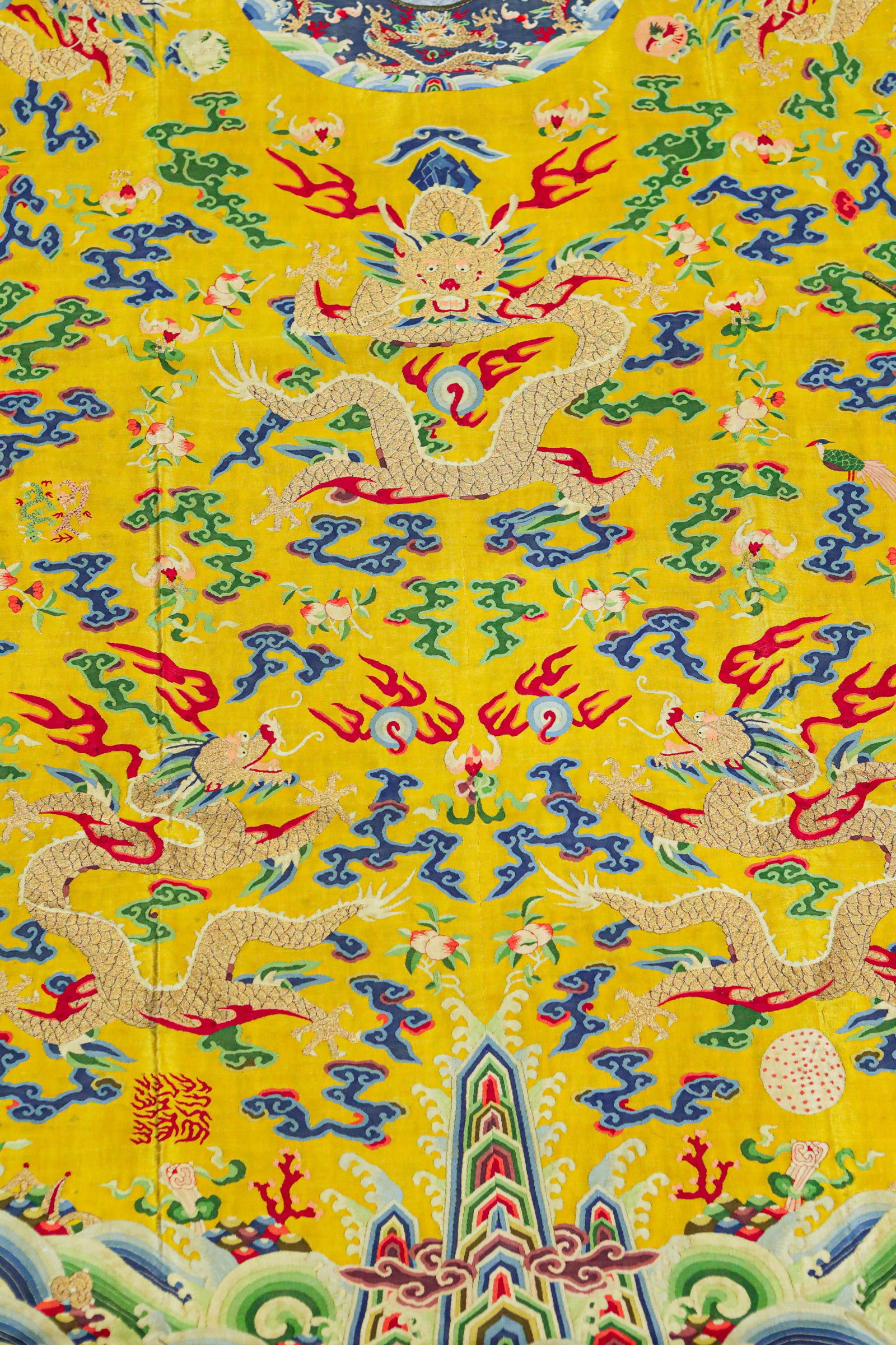 Qing Dynasty tapestry dragon robe - 8