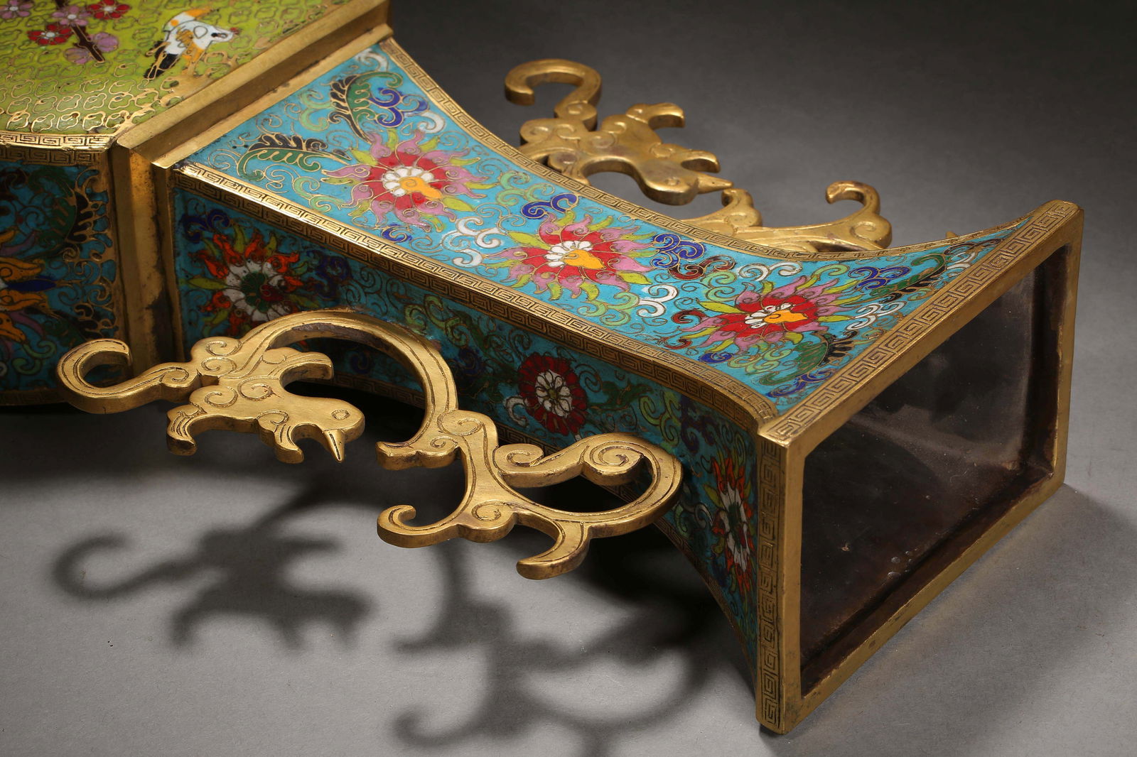 Qing Dynasty Cloisonné Aromatherapy - 12