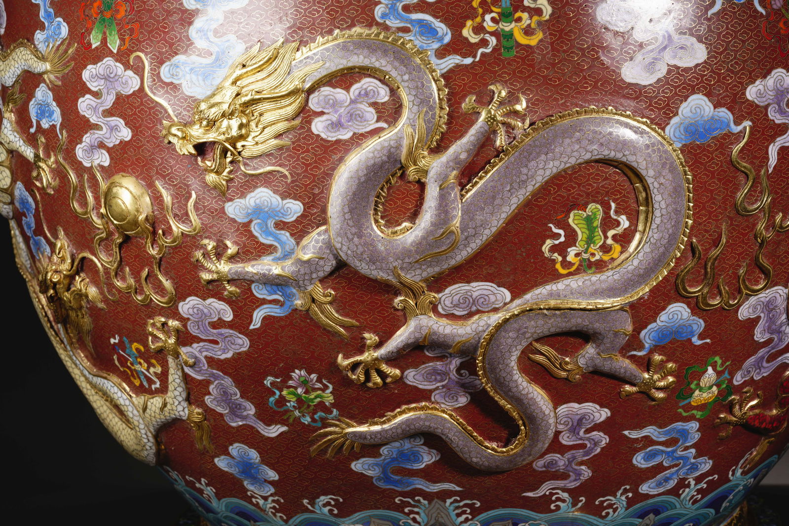 Qing Dynasty cloisonne dragon pattern silk vat - 11