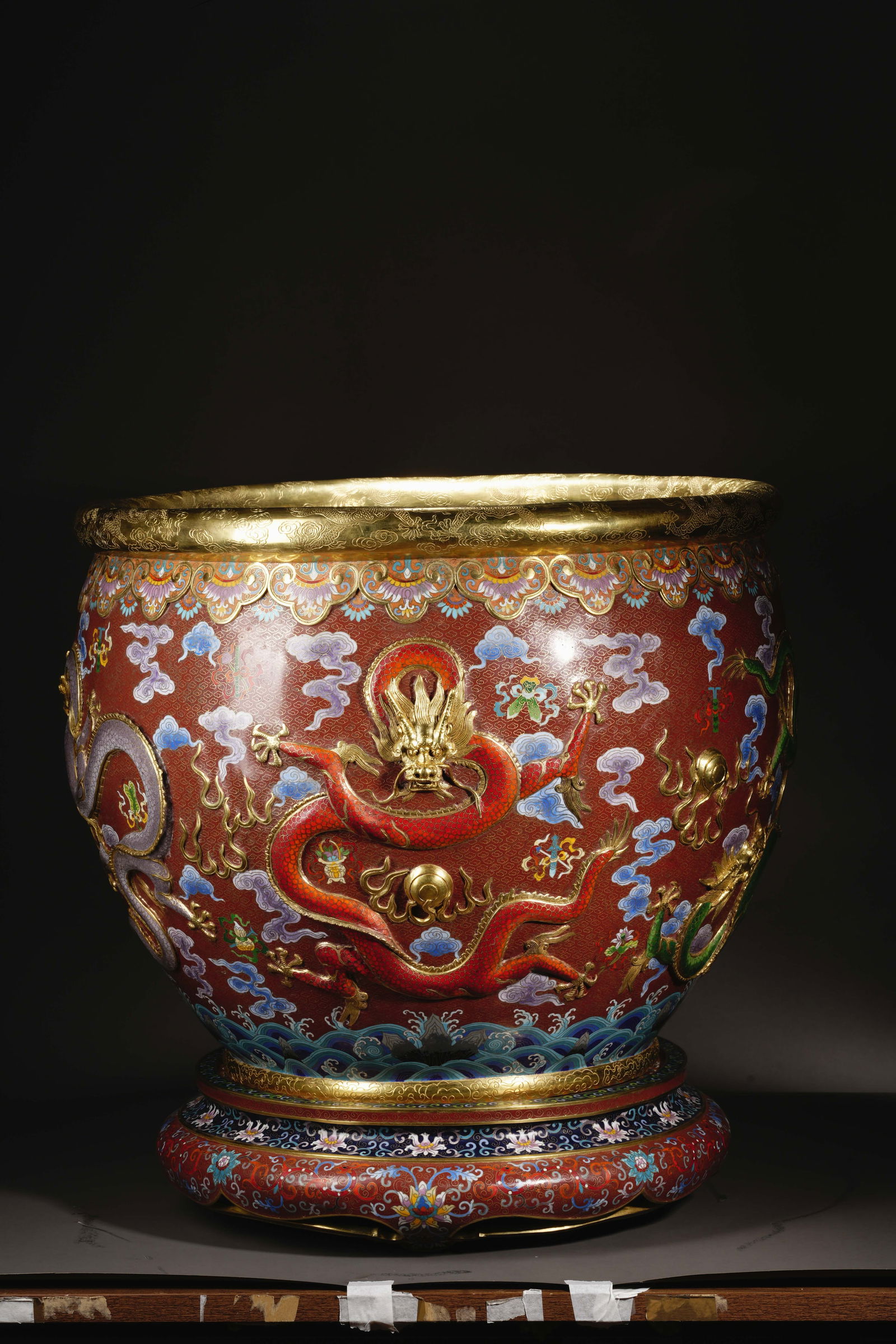 Qing Dynasty cloisonne dragon pattern silk vat - 3