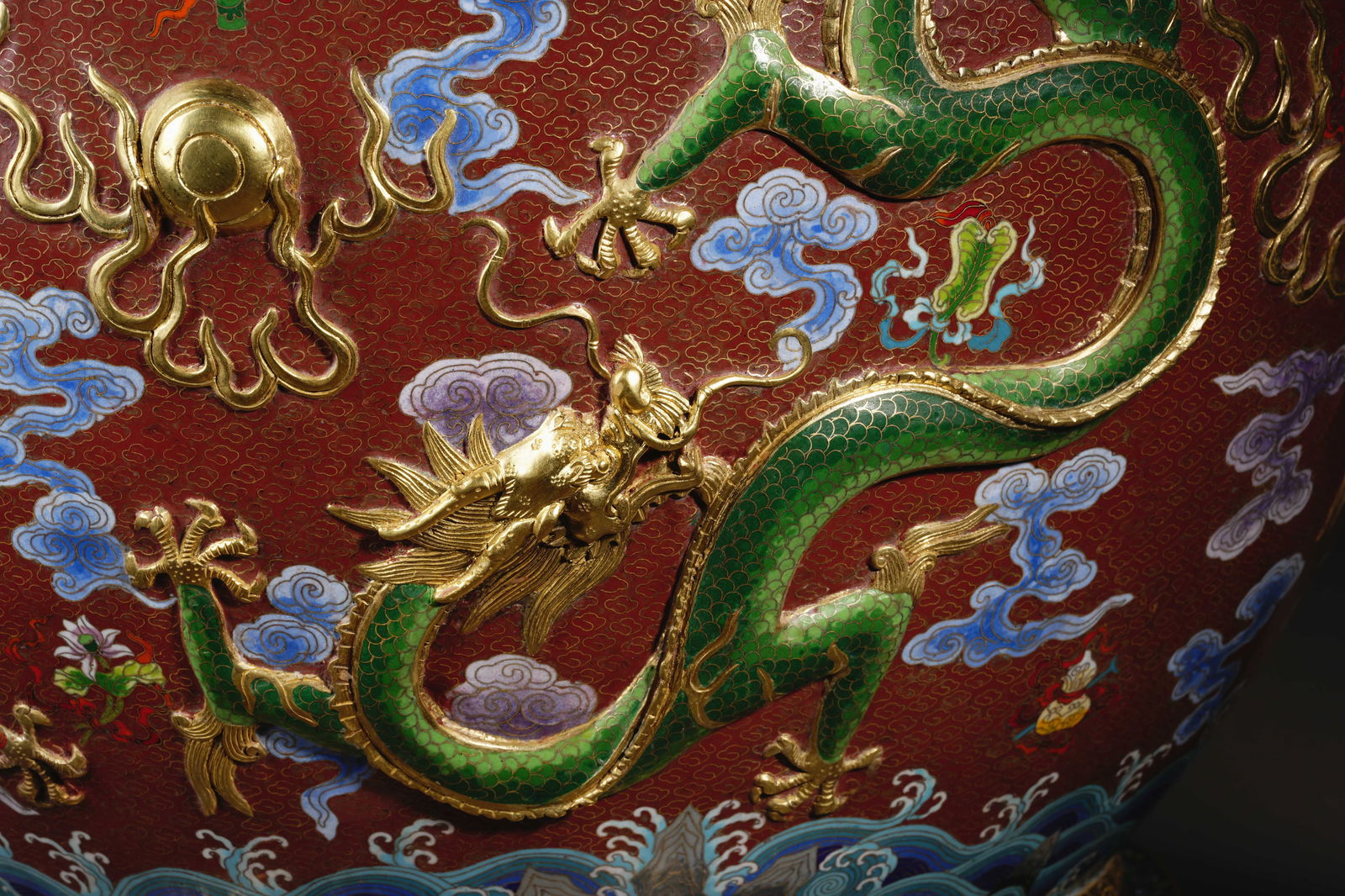 Qing Dynasty cloisonne dragon pattern silk vat - 8