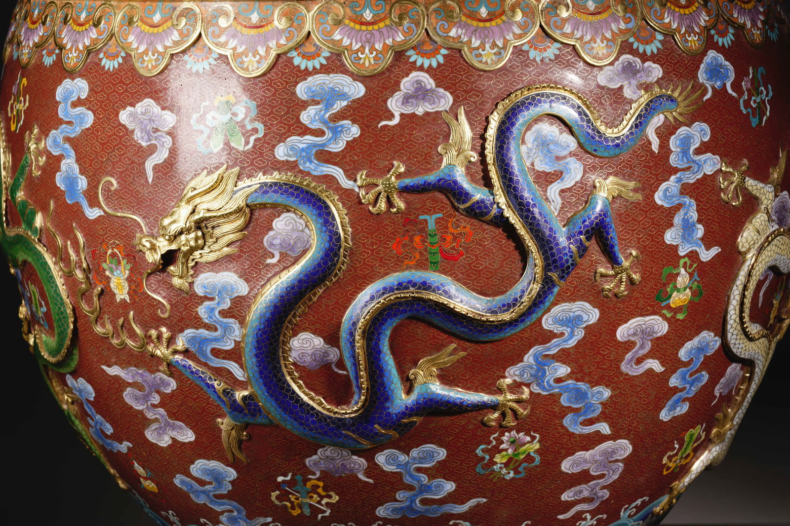 Qing Dynasty cloisonne dragon pattern silk vat - 9