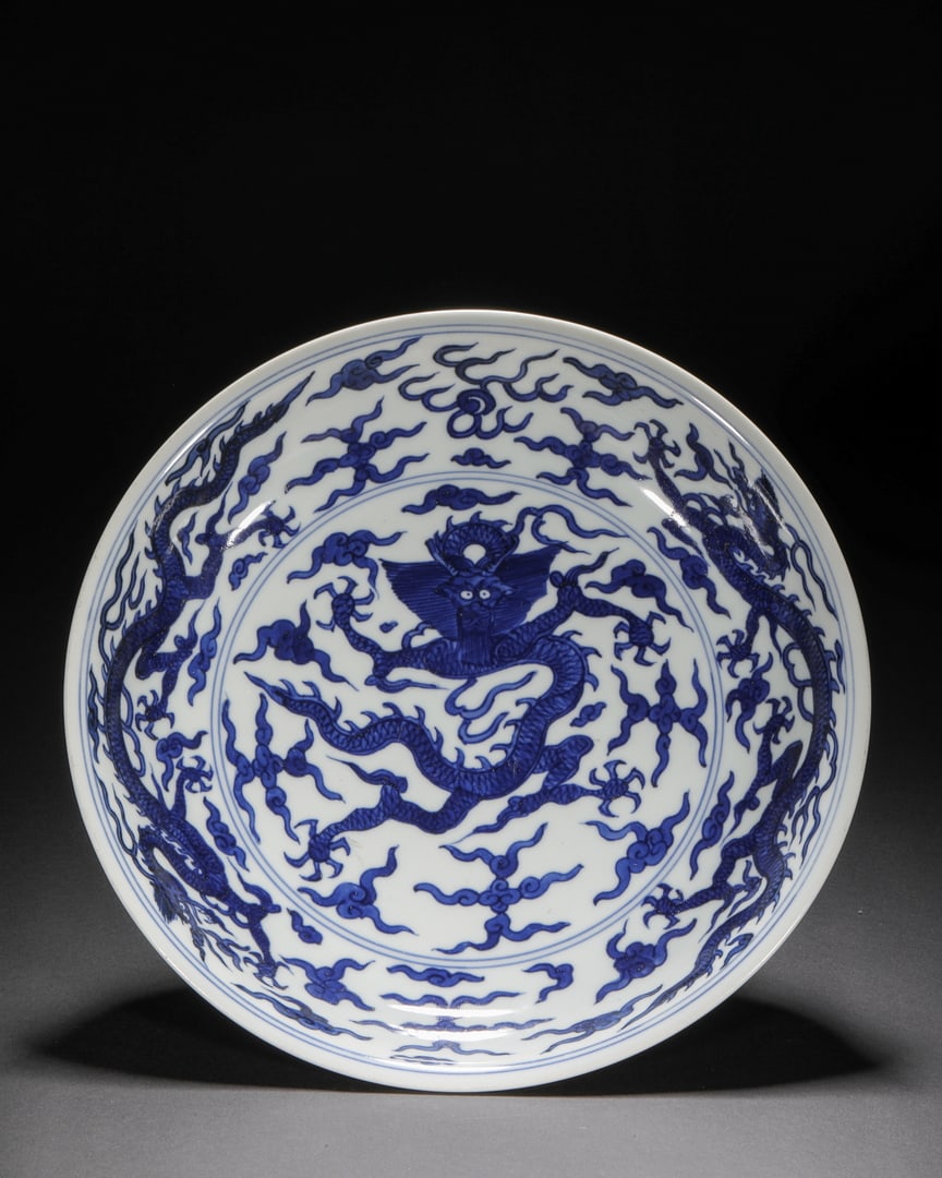 Ming Dynasty blue and white flame dragon pattern vat - 6