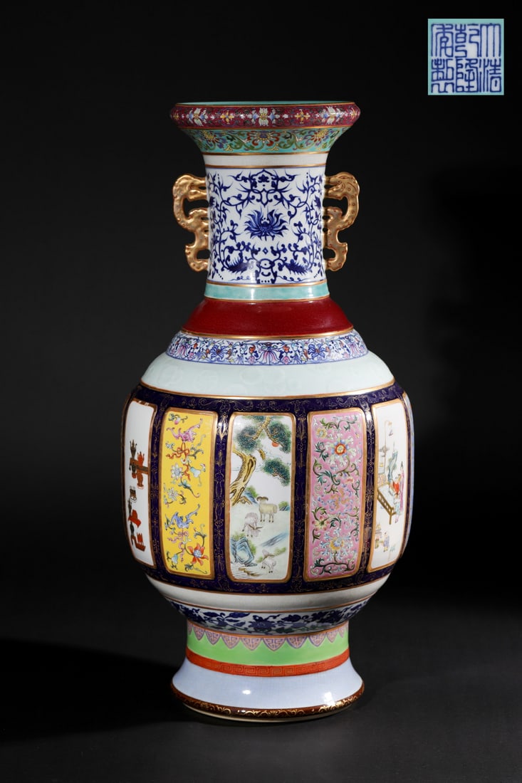 Qianlong porcelain king's double-eared statue in Qing Dynasty: Qianlong porcelain king's double-eared statue in Qing DynastyH63cm W28cm