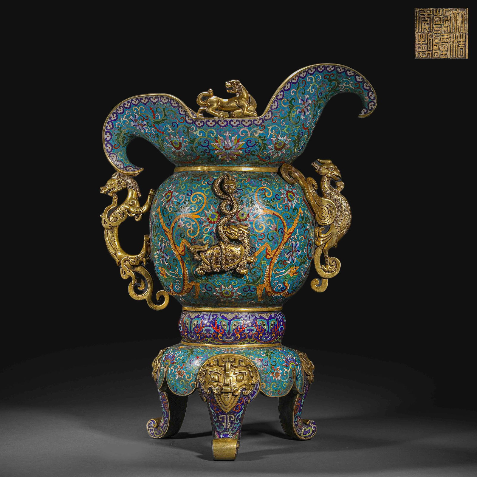 Qing Dynasty Cloisonne Blue Dragon Chief Lord: Qing Dynasty Cloisonne Blue Dragon Chief LordH58cm W42cm