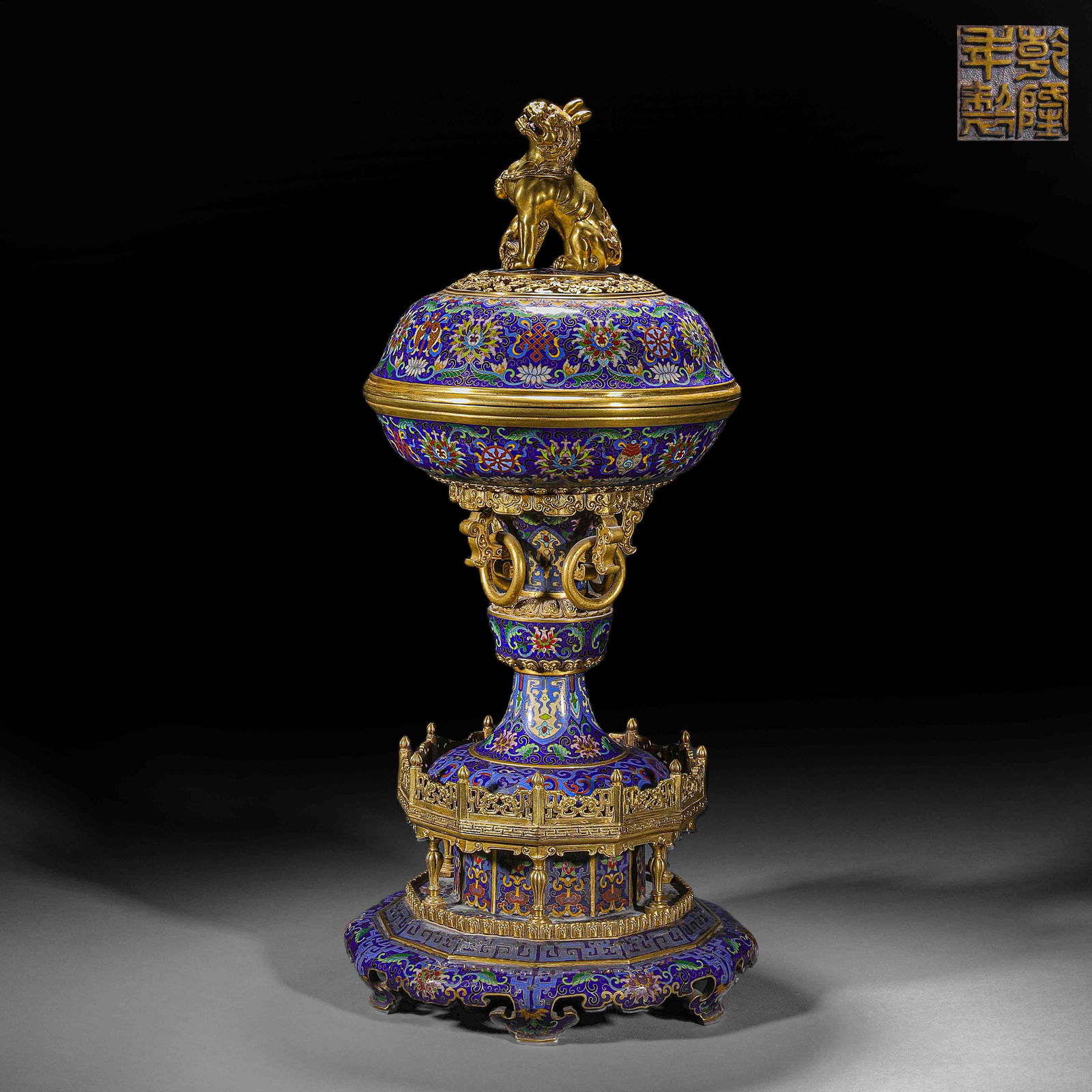 Qing Dynasty cloisonné flower and animal head statue: Qing Dynasty cloisonné flower and animal head statueH70cm W31cm