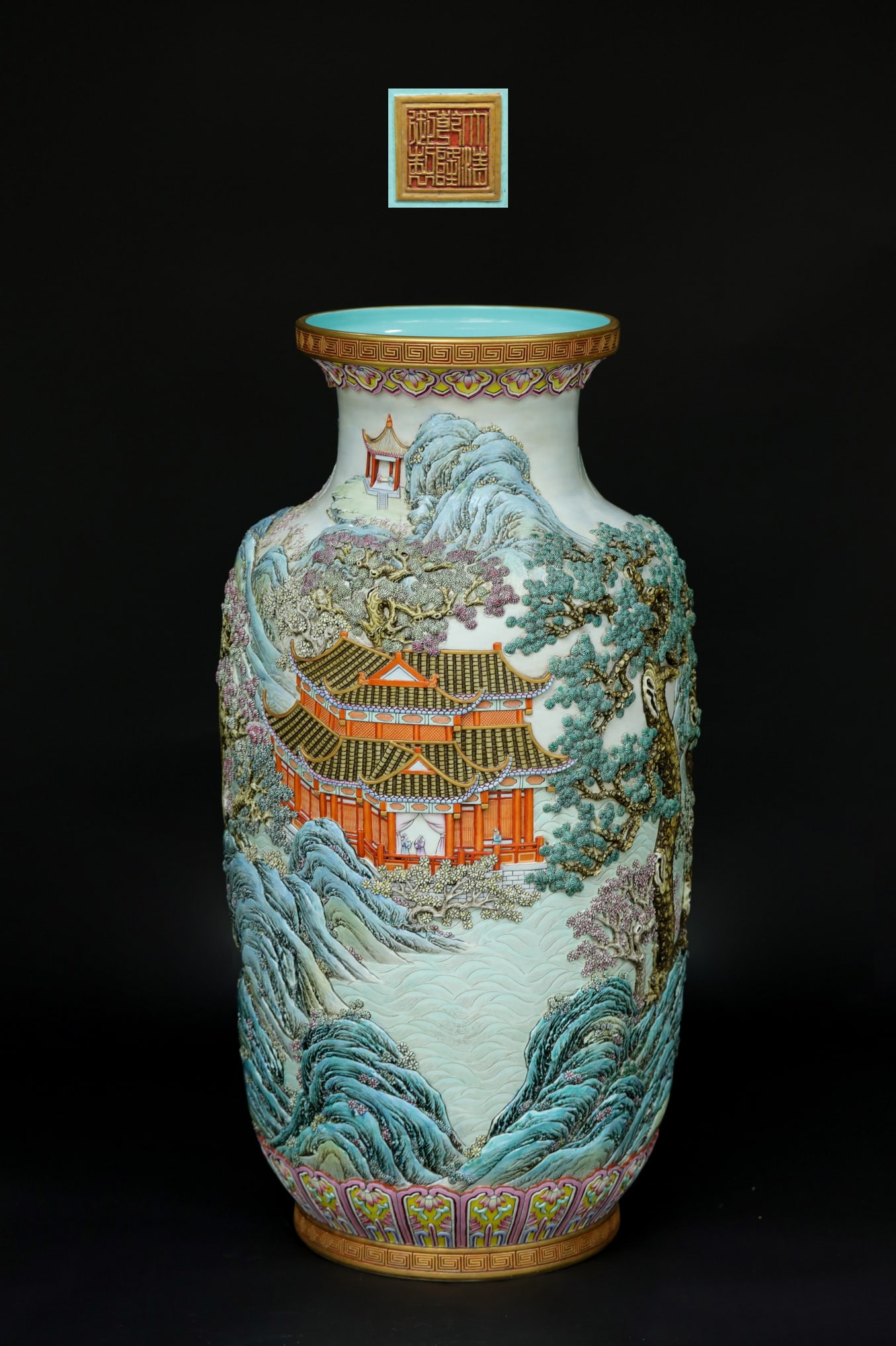 Qing Dynasty Qianlong landscape figure carving pastel statue: Qing Dynasty Qianlong landscape figure carving pastel statueH90cm W40cm