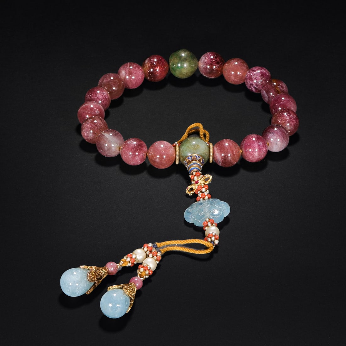 Qing Dynasty Tourmaline Eighteen Zi Zi Holding: Qing Dynasty Tourmaline Eighteen Zi Zi HoldingD1.4cm Weight95g