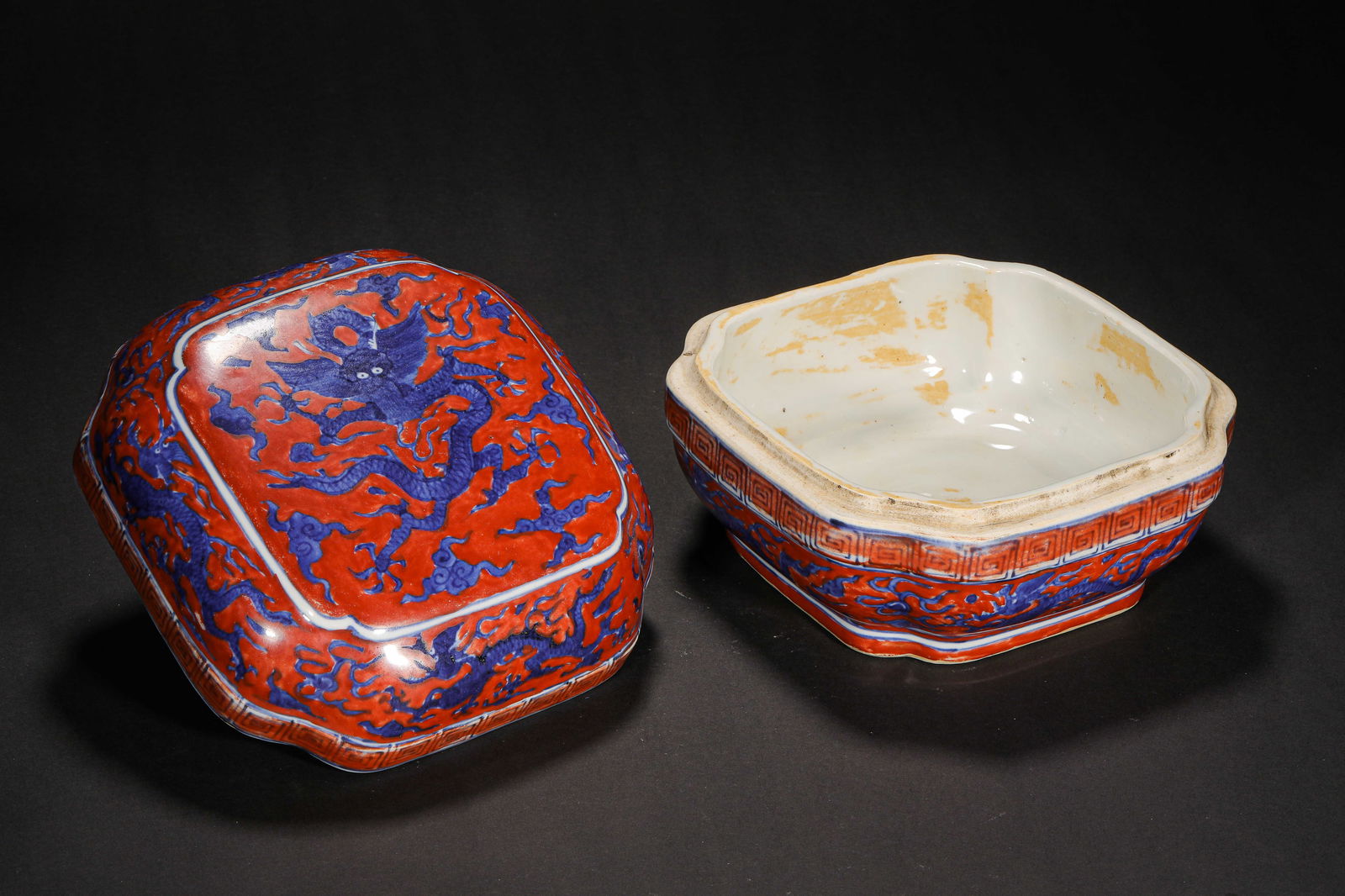 Ming Dynasty red glaze dragon pattern lid box - 7