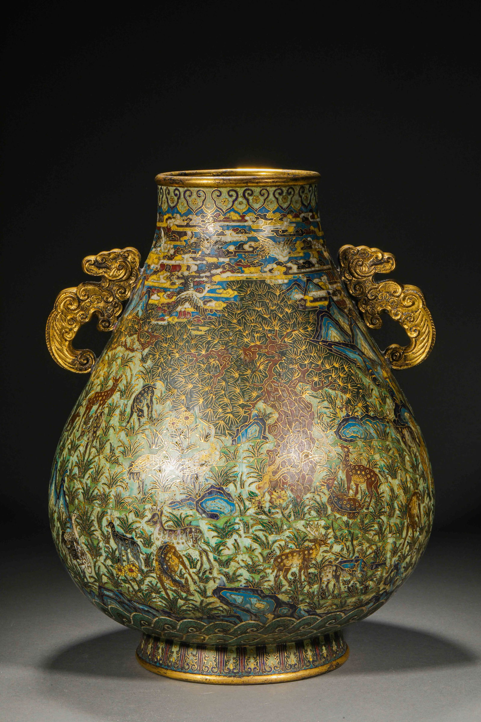 Qing Dynasty cloisonné animal pattern amphorae - 14