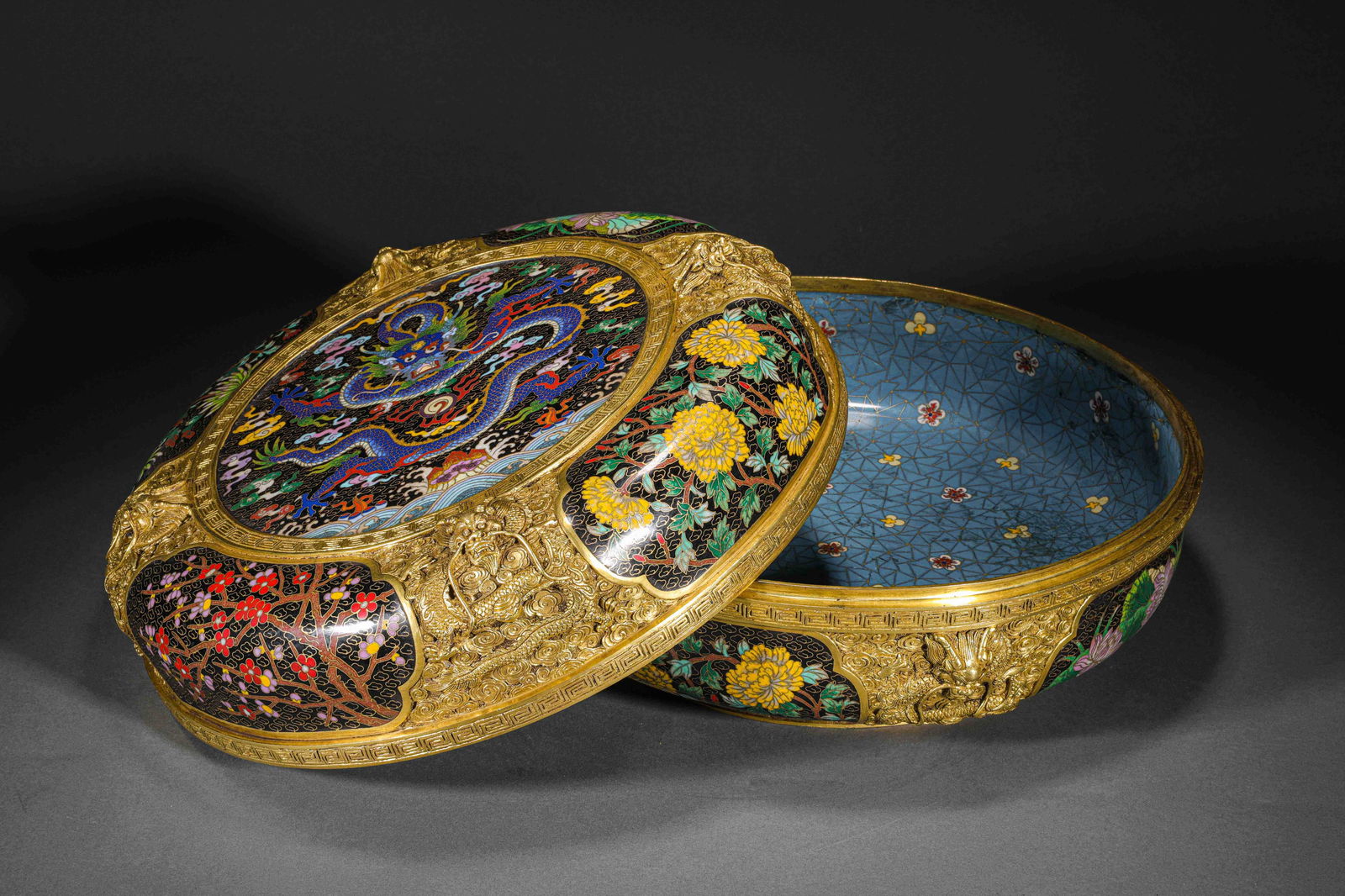 Qing Dynasty Cloisonné Dragon Pattern Flower Box - 14