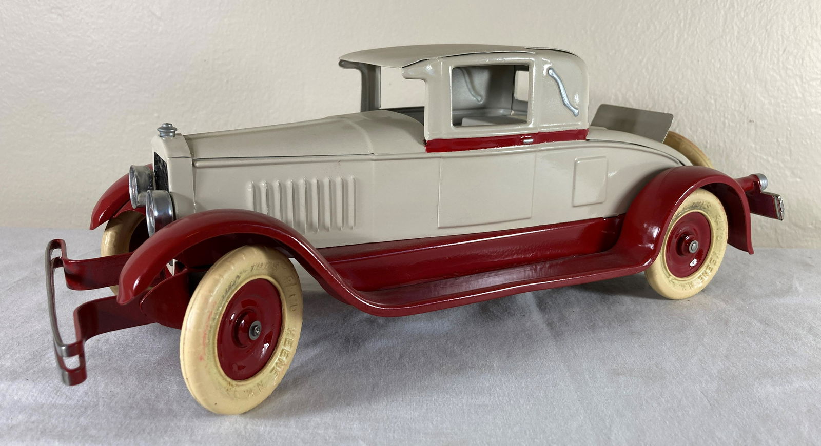 Kingsbury Coupe Roadster Car #344 Pressed Steel Toy Car Vehicle: This is a wonderful toy in very good condition. It shows minor wear overall. Some dust present from display. Appears to have been professionally restored to its former glory. Excellent workmanship. Ap