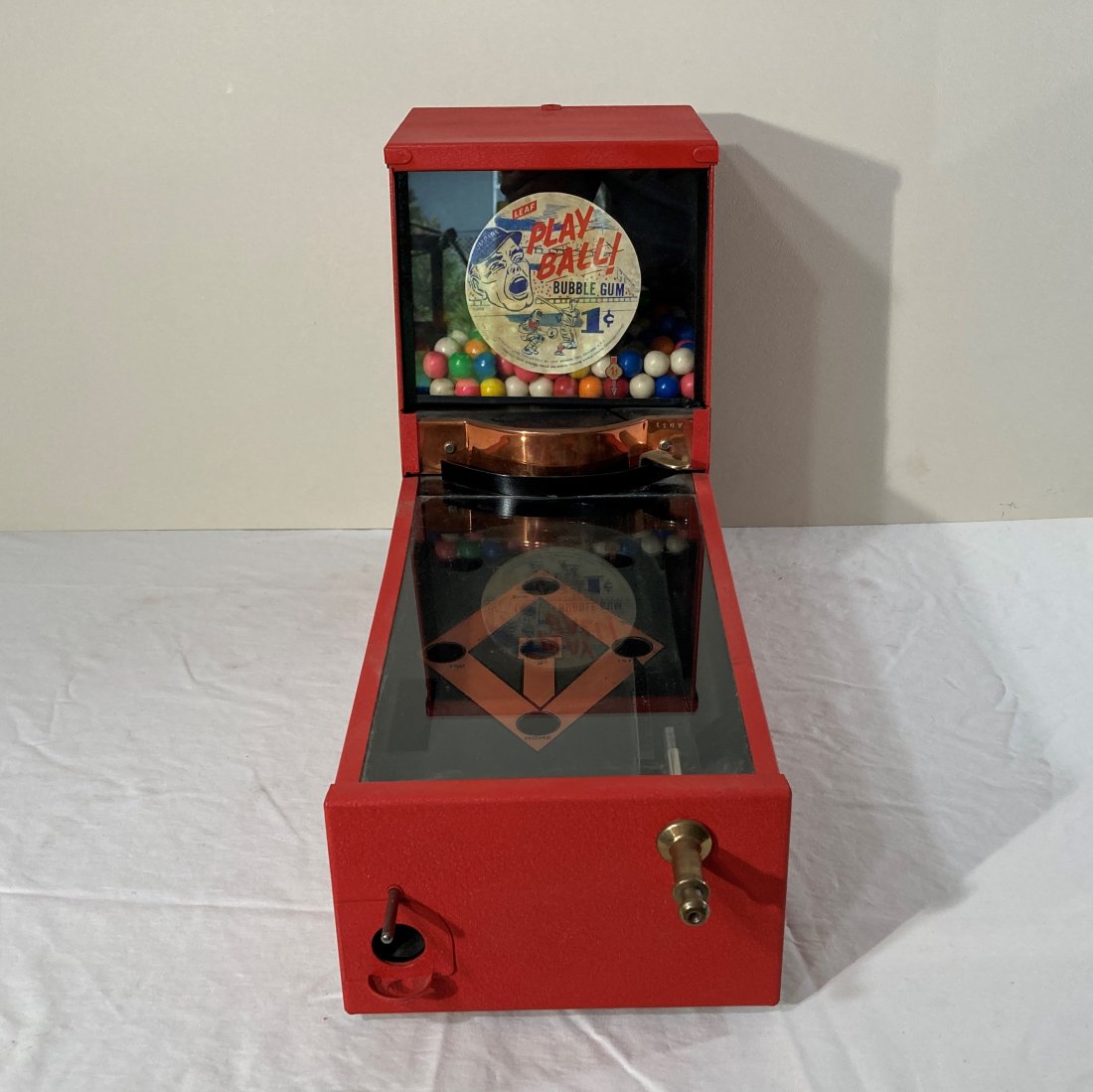 Leaf 1c Penny Arcade Baseball Themed Play Ball Bubble Gum Ball Machine (1 of 10)