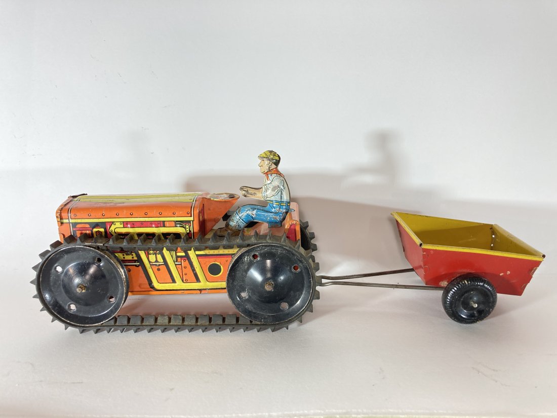 Louis Marx Tin Litho Farm Tractor & Trailer Wind-Up (1 of 10)