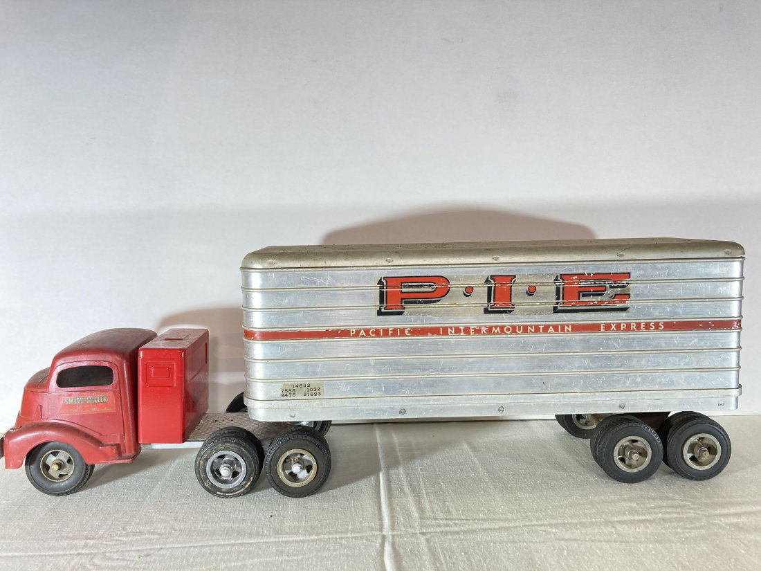 Vintage Smith & Miller PIE Pacific Intermountain Express Van Tractor Trailer (1 of 14)