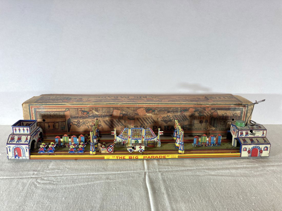 Louis Marx Tin Lightograph The Big Parade Toy (1 of 17)