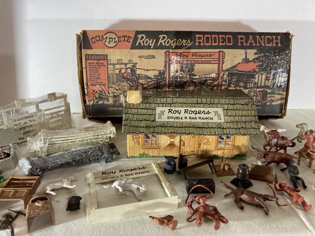 Vintage Roy Rogers Rodeo Ranch Play Set (1 of 7)