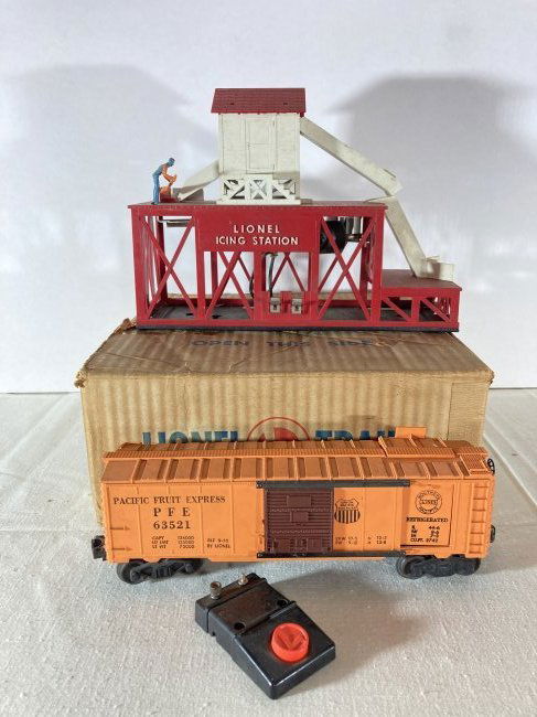Lionel Electric Toy Trains No. 352 Ice Depot Icing Station Accessory w/ Box (1 of 9)
