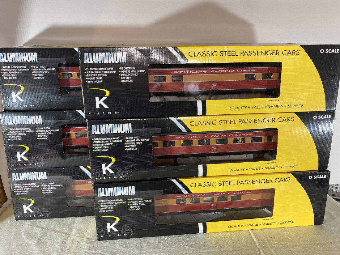 K-Line Electric Trains SP Southern Pacific Daylight Passenger Set (1 of 8)