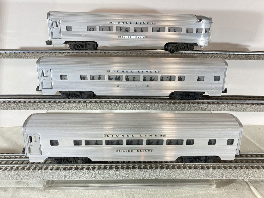 Vintage Electric Trains  Lionel Lines Streamline Passenger Set (1 of 15)