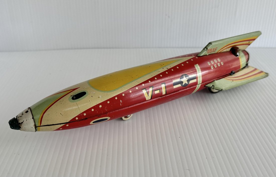 Vintage 1950s Japan Matsudaya USAF V-1 Space Toy Rocket (1 of 9)
