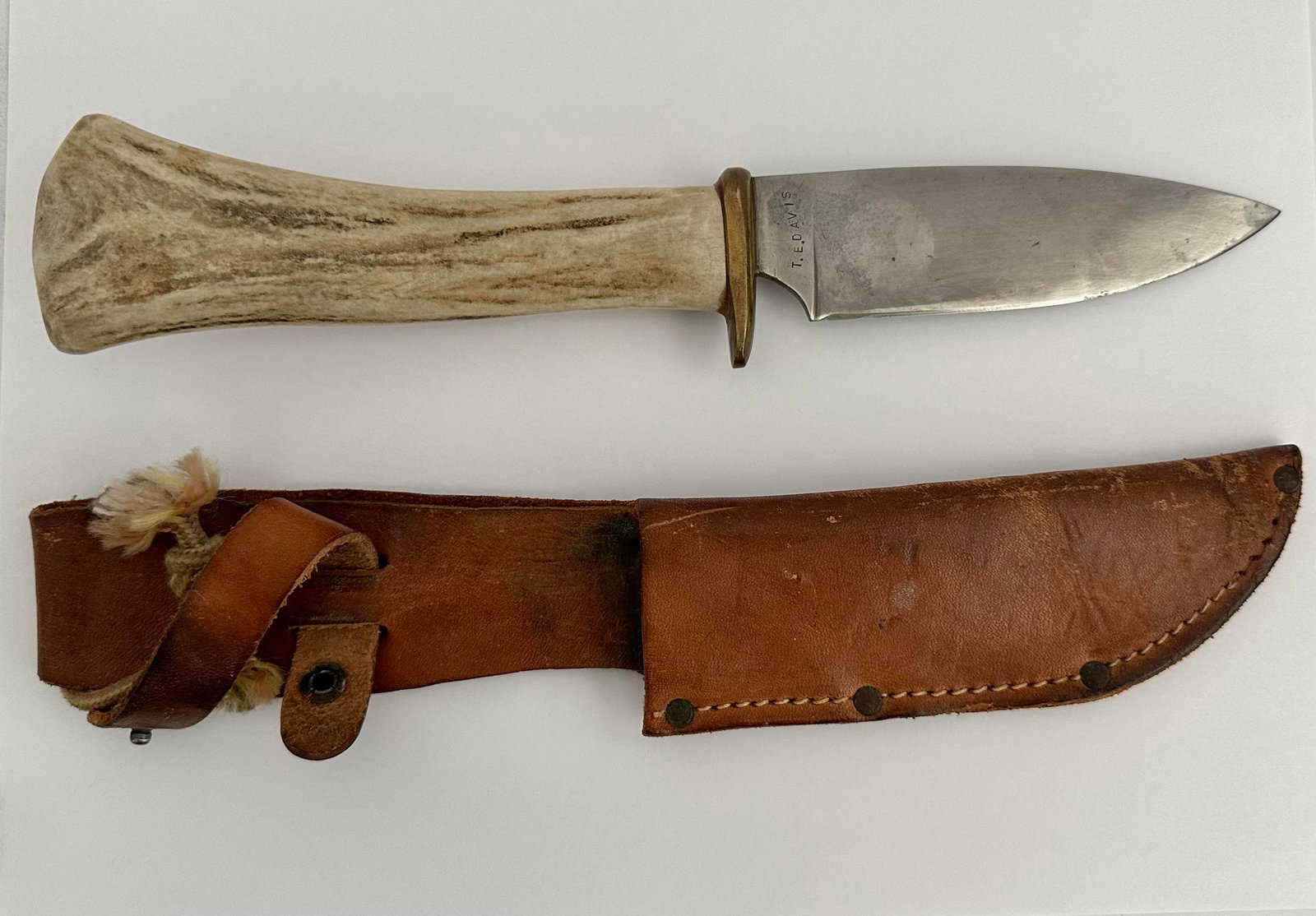 Antique T.E. Davis Bone Handle Boot Hunting Knife: This is a nice Antique T.E. Davis Bone Handle Boot Hunting Knife with Leather Sheath... Marked T.E. Davis near the guard. Overall it measures 10 inches long with a 4 1/2 inch blade.